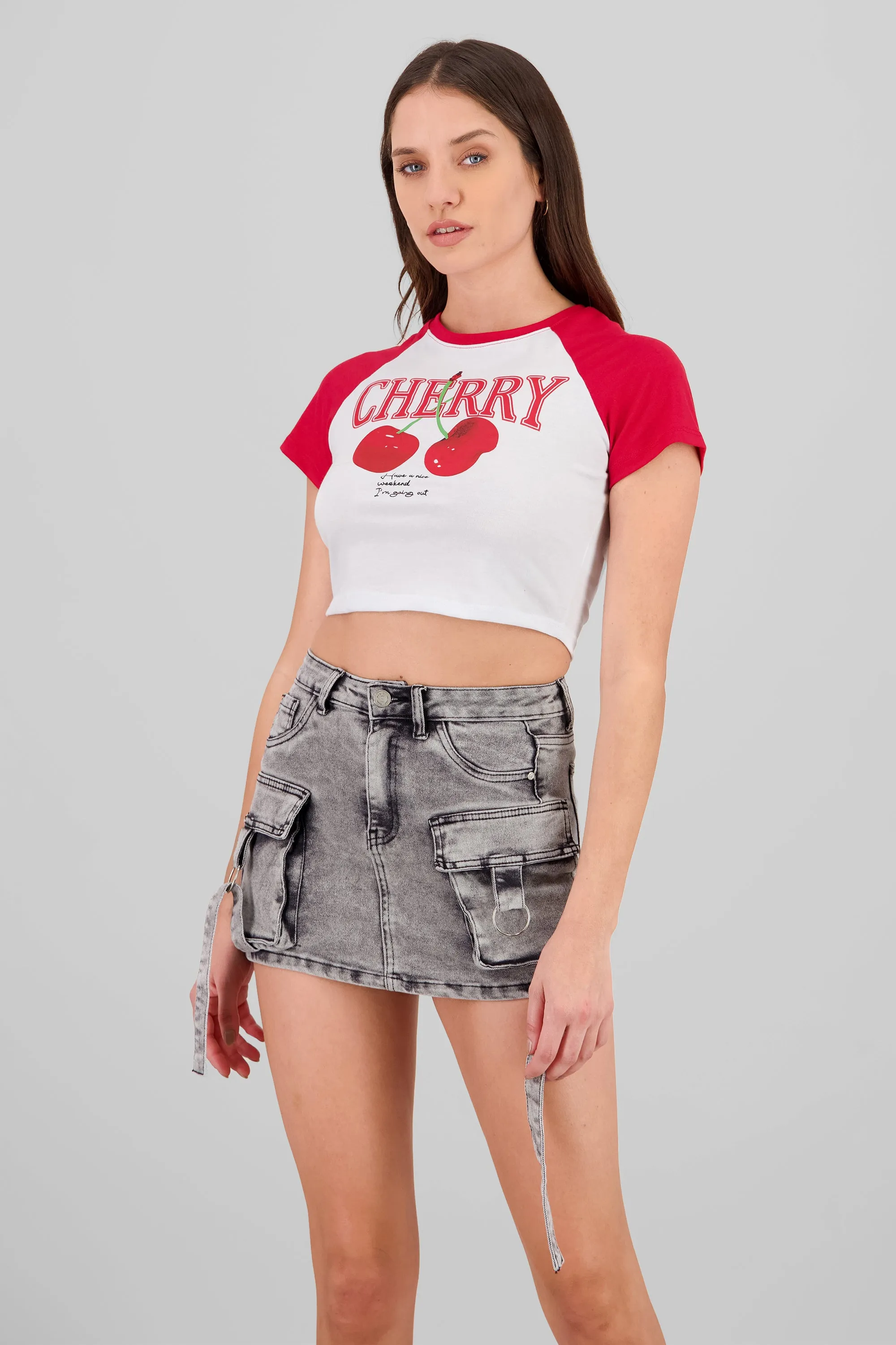 Playera crop cerezas contraste mangas sold by Shasa