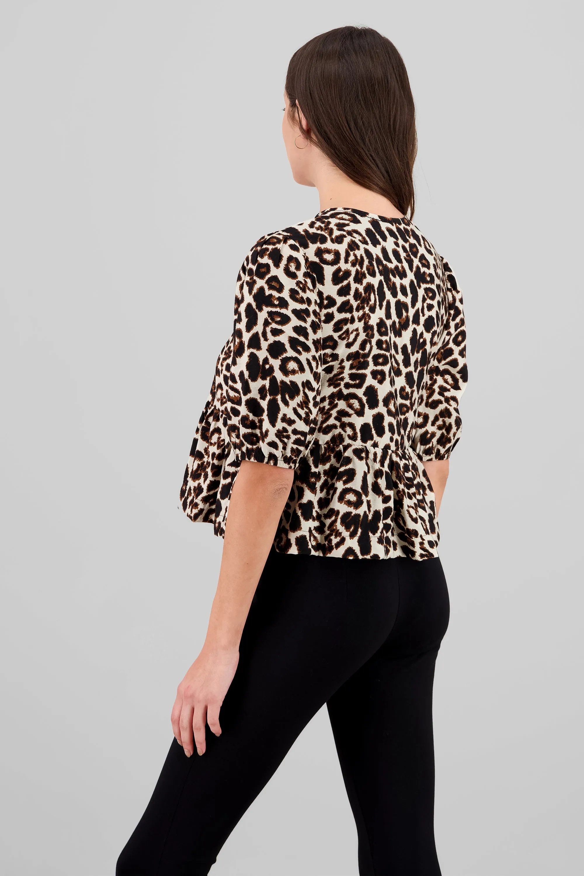 Blusa mangas abullonadas animal print sold by Shasa product image thumbnail 4
