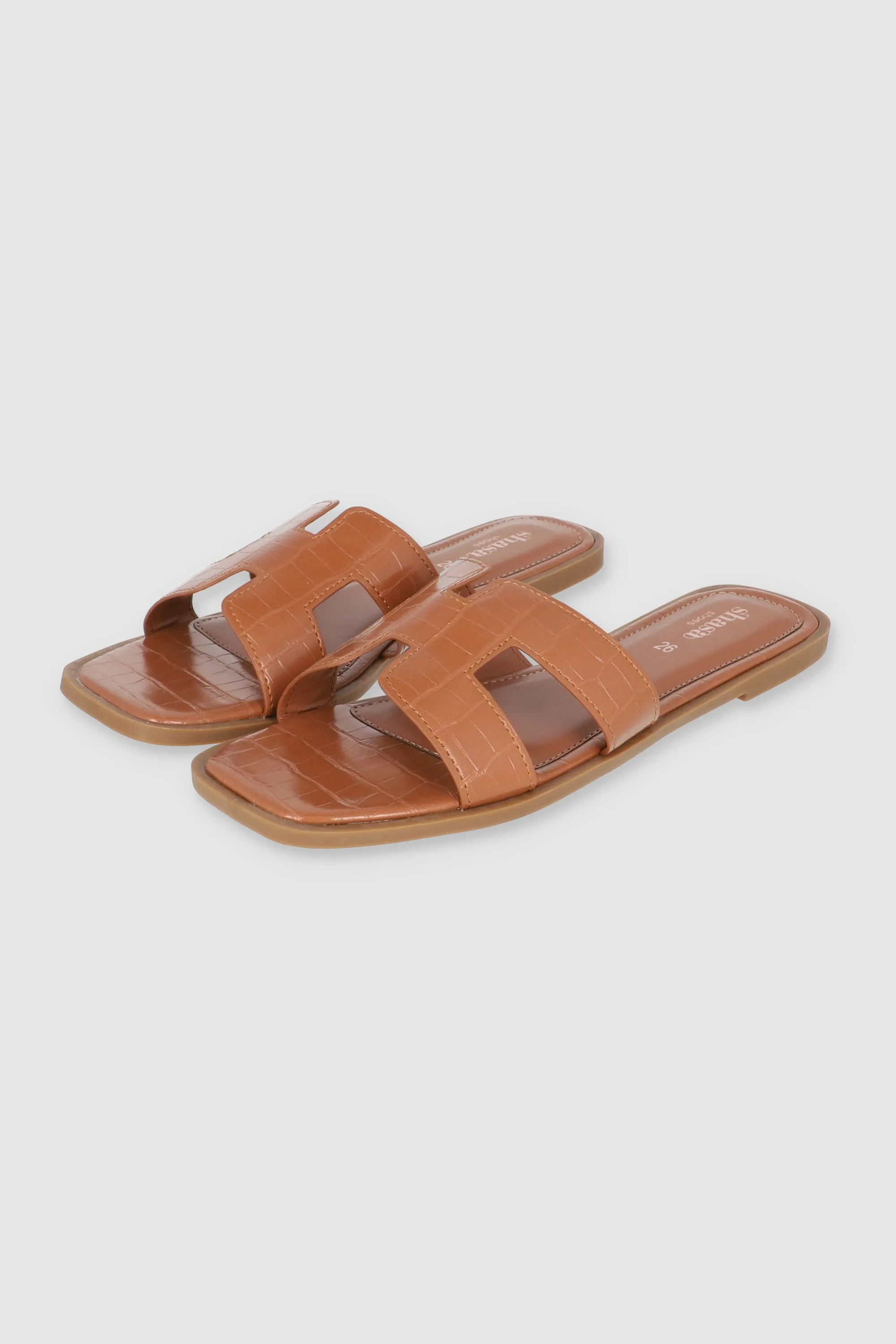 Sandalia graca croco sold by Shasa