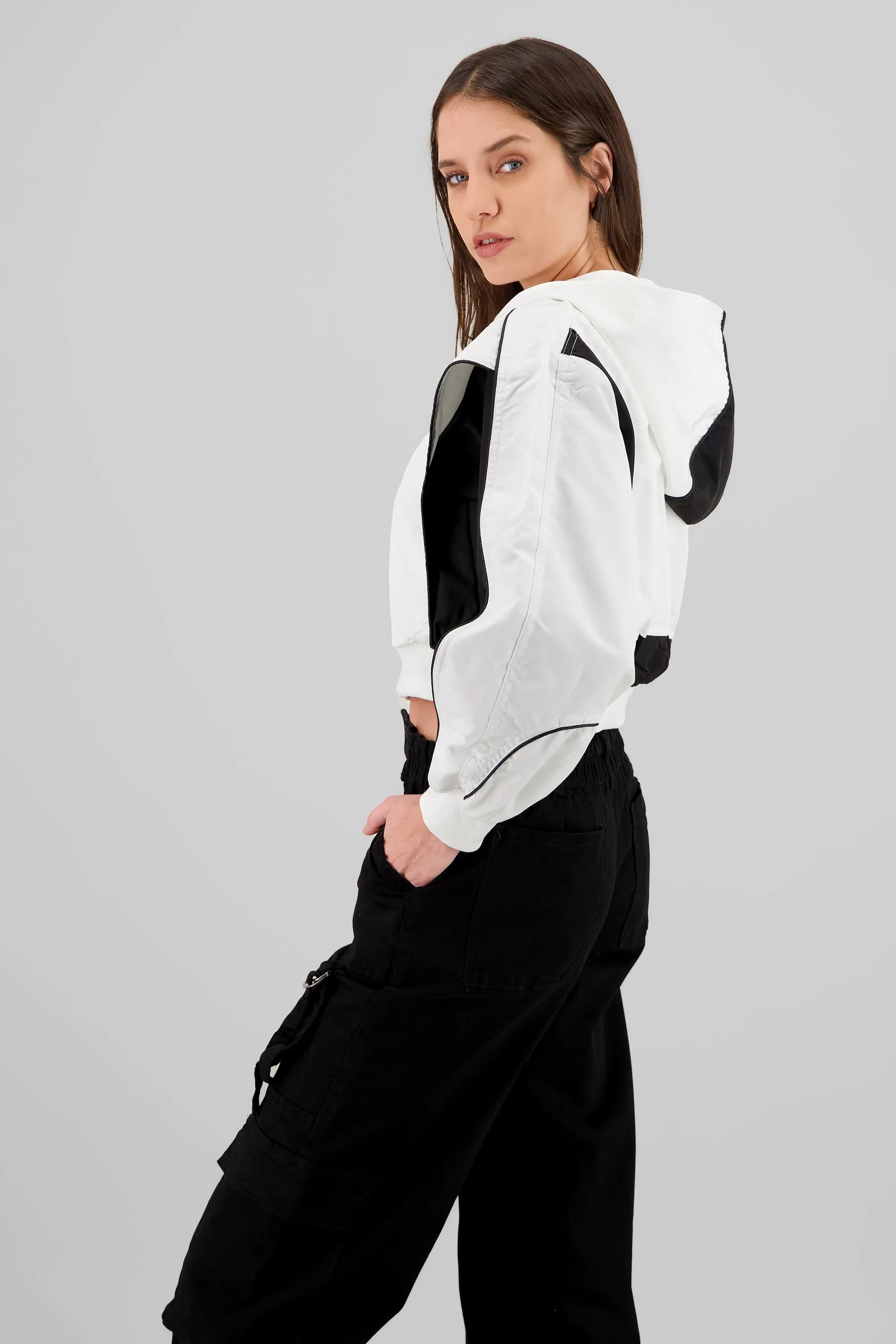 Chamarra ligera detalle contraste sold by Shasa product image thumbnail 3