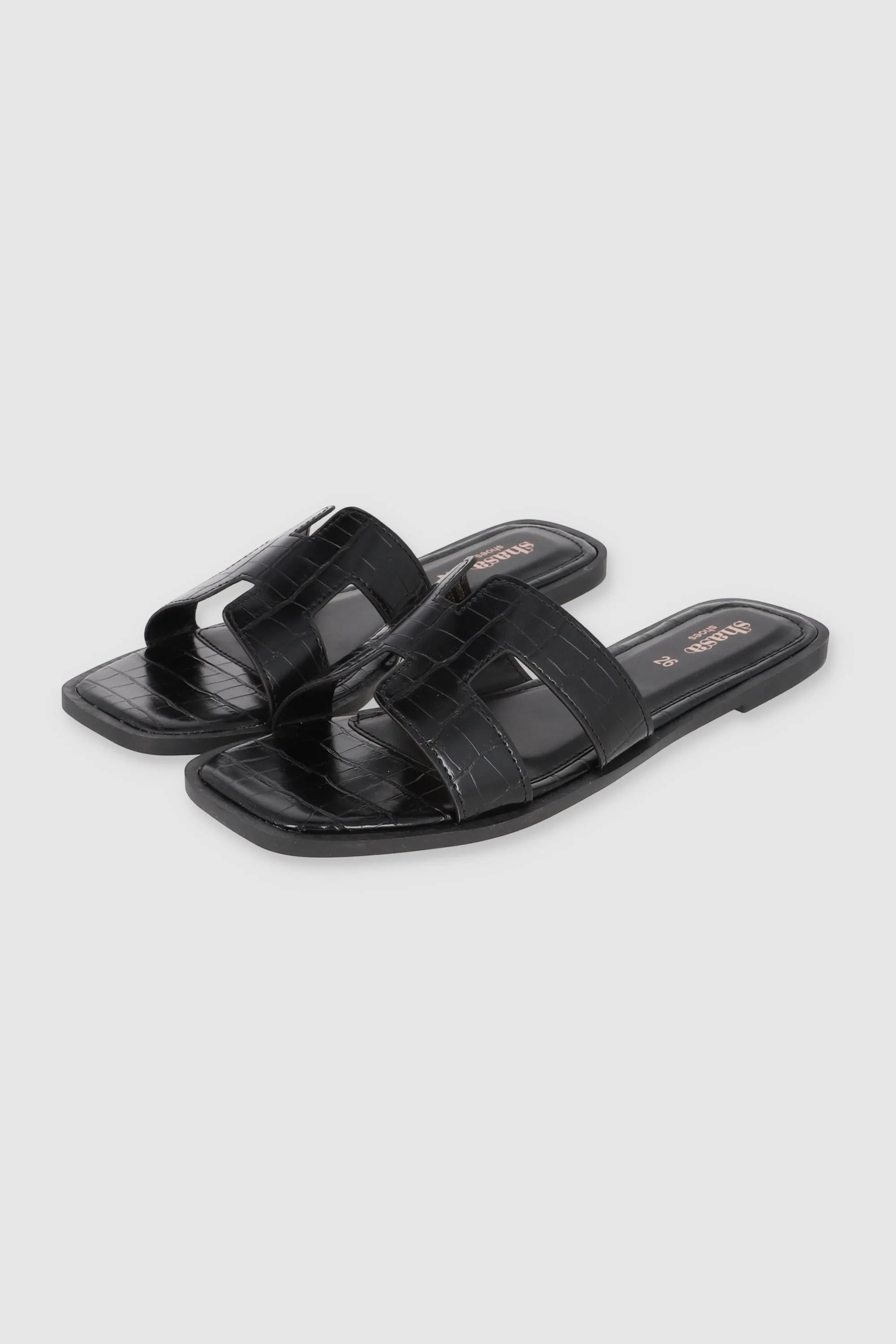 Sandalia graca croco sold by Shasa