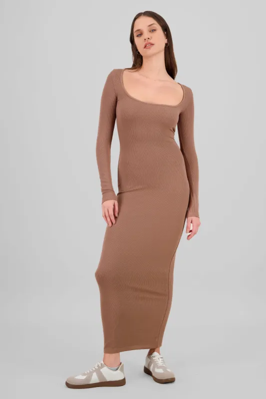 Vestido maxi manga larga liso sold by Shasa