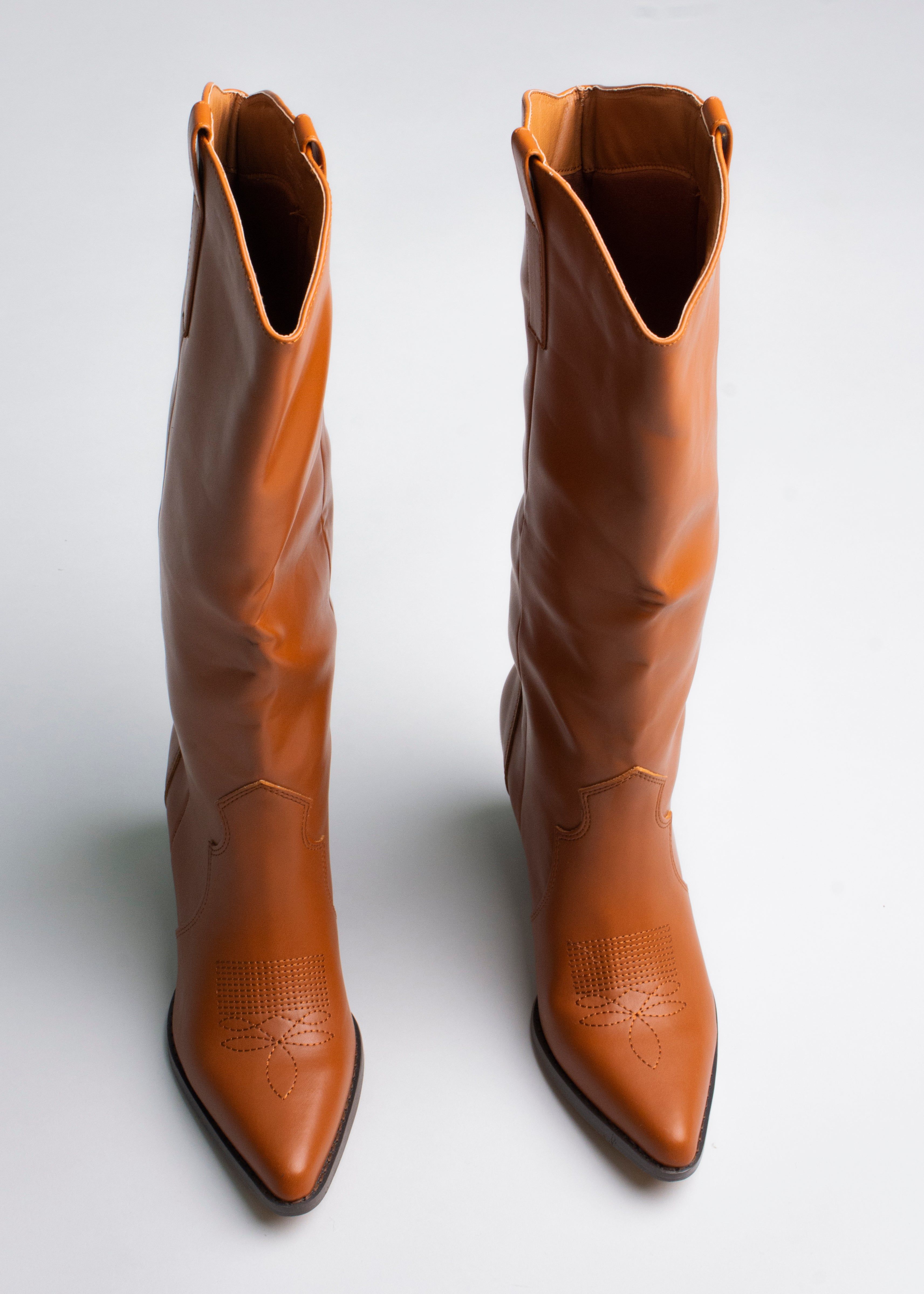 Bota vaquera larga gamuza sold by Shasa product image thumbnail 3