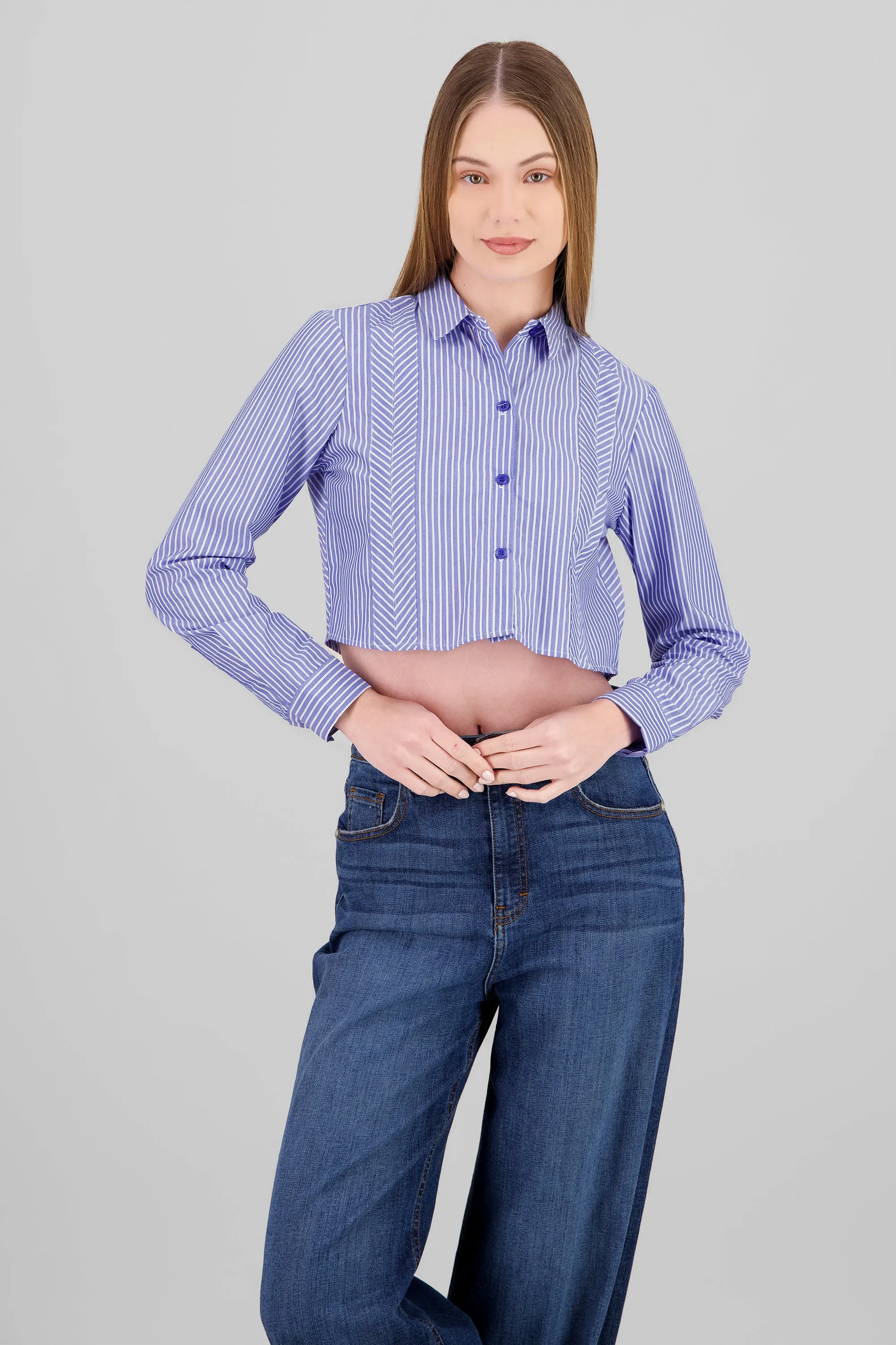 Camisa crop rayas manga larga sold by Shasa