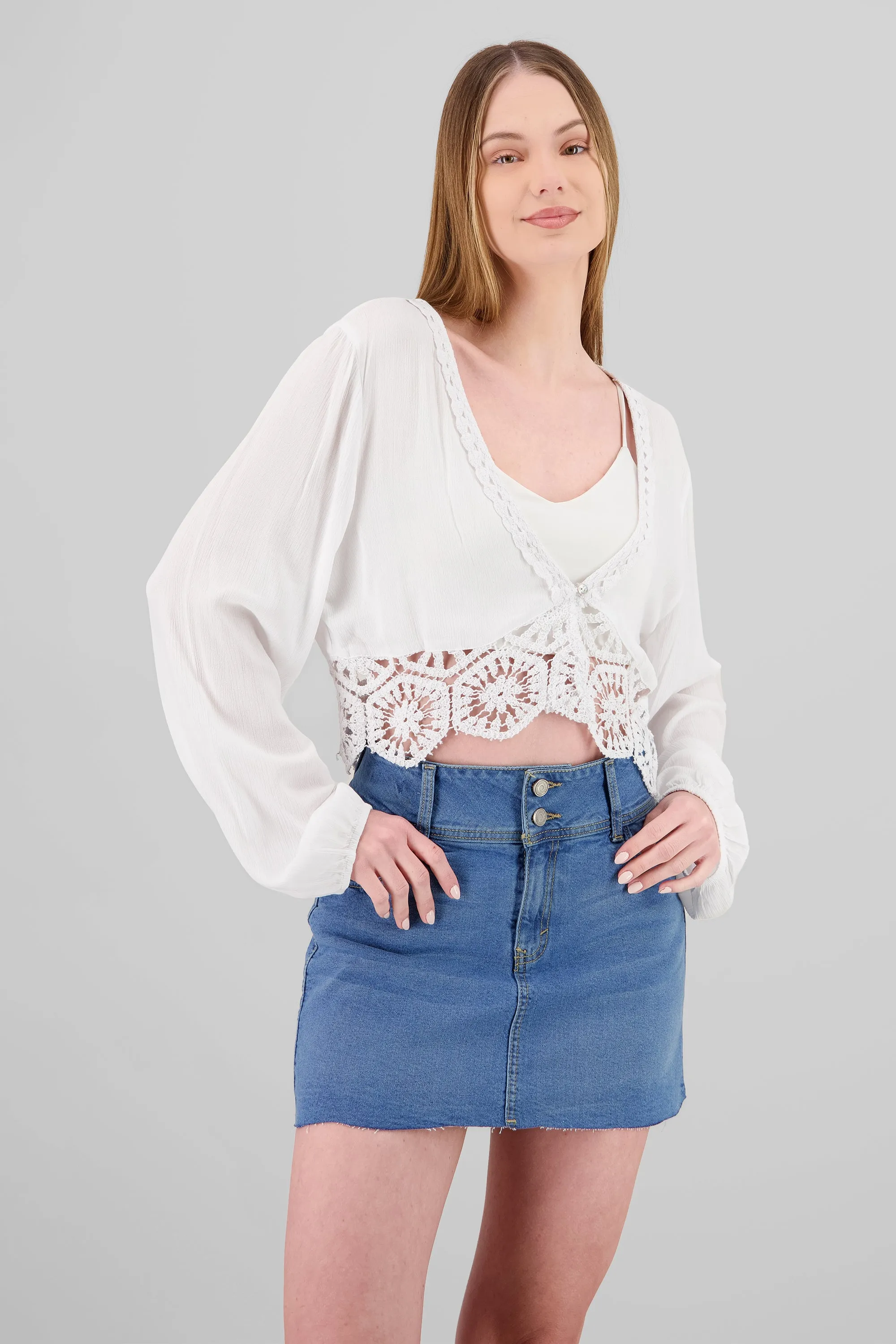 Top manga larga con crochet sold by Shasa product image thumbnail 2