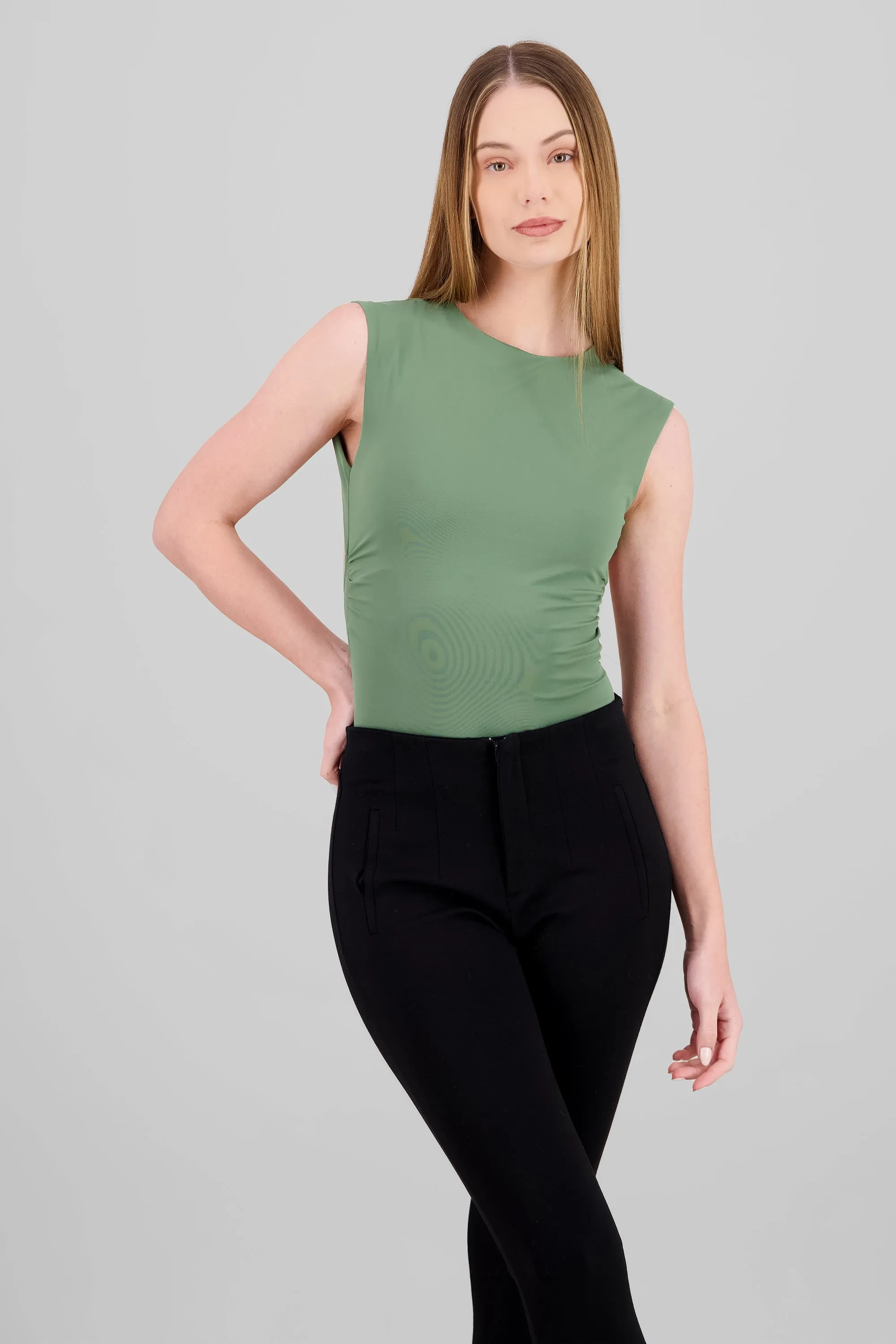 Body manga corta escote espalda sold by Shasa