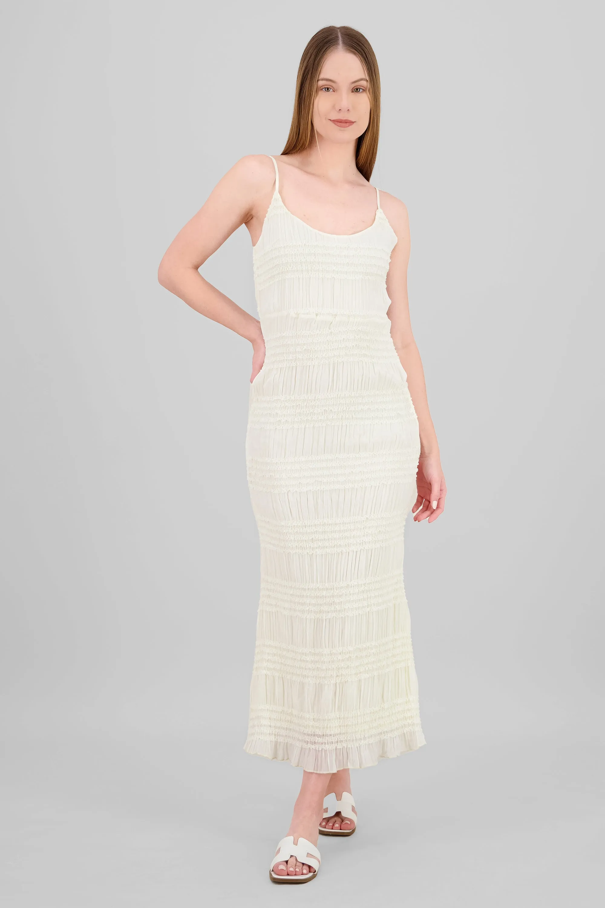 Vestido maxi textura sold by Shasa