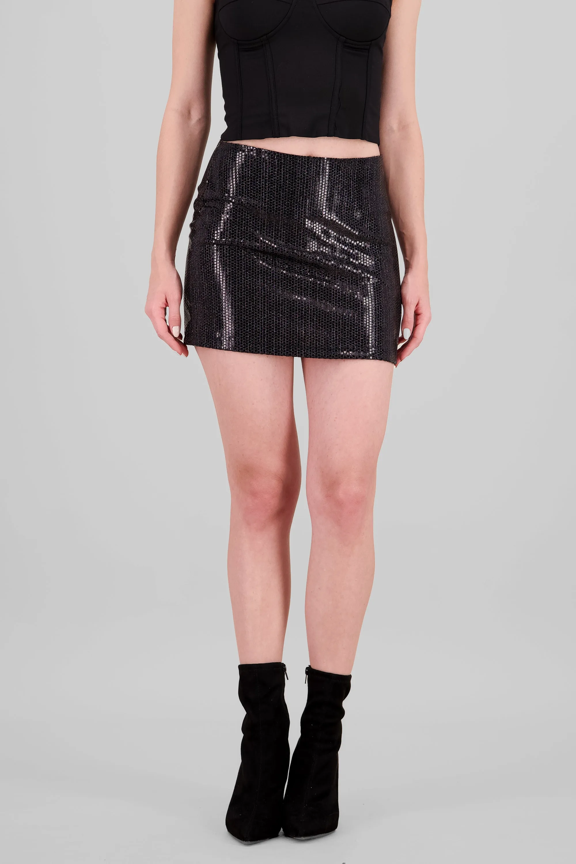 Mini falda con efecto metalico sold by Shasa product image thumbnail 2