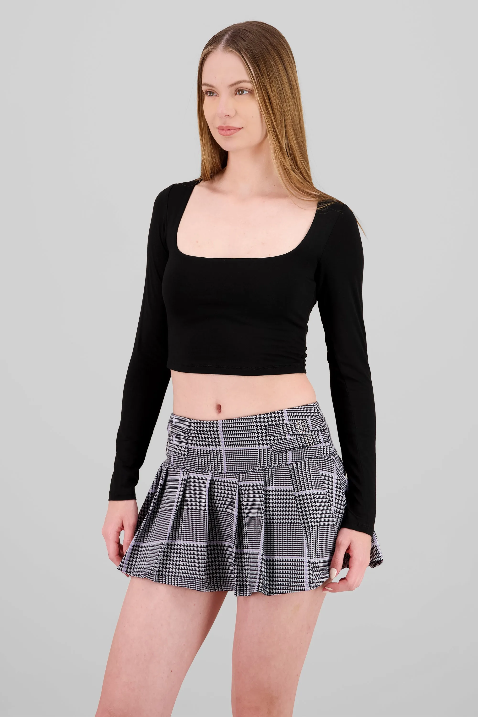 Top manga larga escote cuadrado sold by Shasa product image thumbnail 3