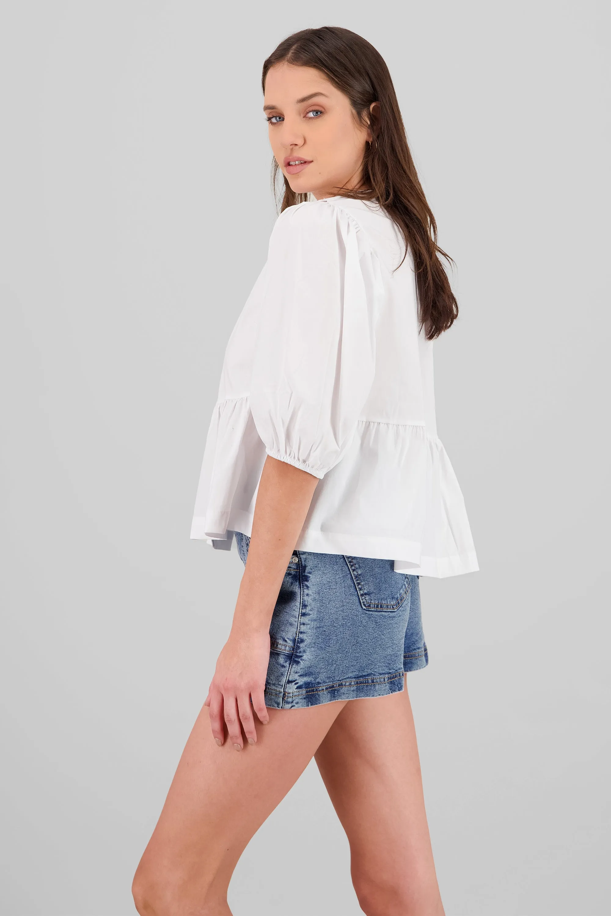 Blusa abullonada con moños lisa sold by Shasa product image thumbnail 3