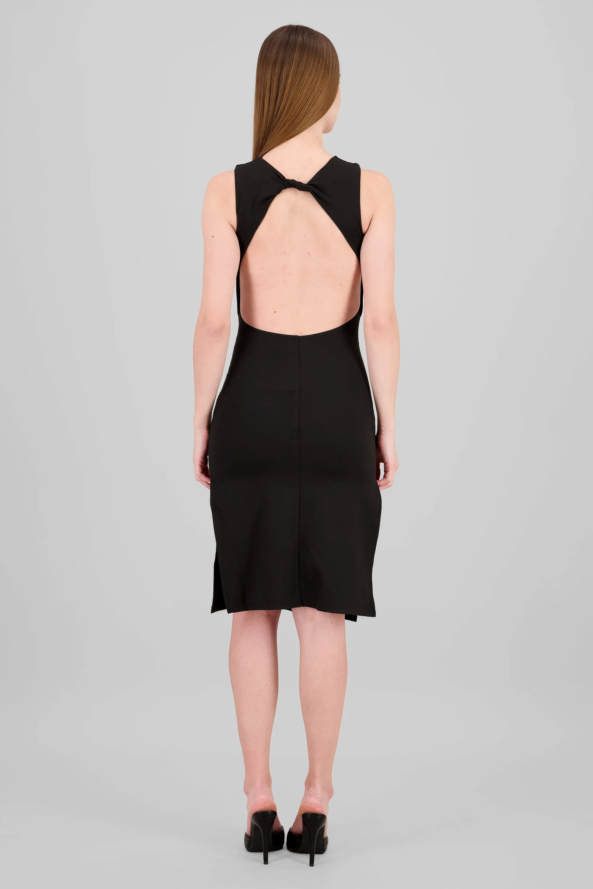 Vestido midi liso detalle espalda sold by Shasa product image thumbnail 4