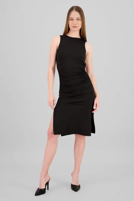 Vestido midi liso detalle espalda sold by Shasa