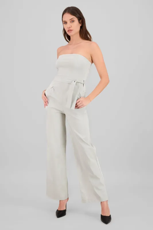 Jumpsuit strapless detalle cinturon sold by Shasa
