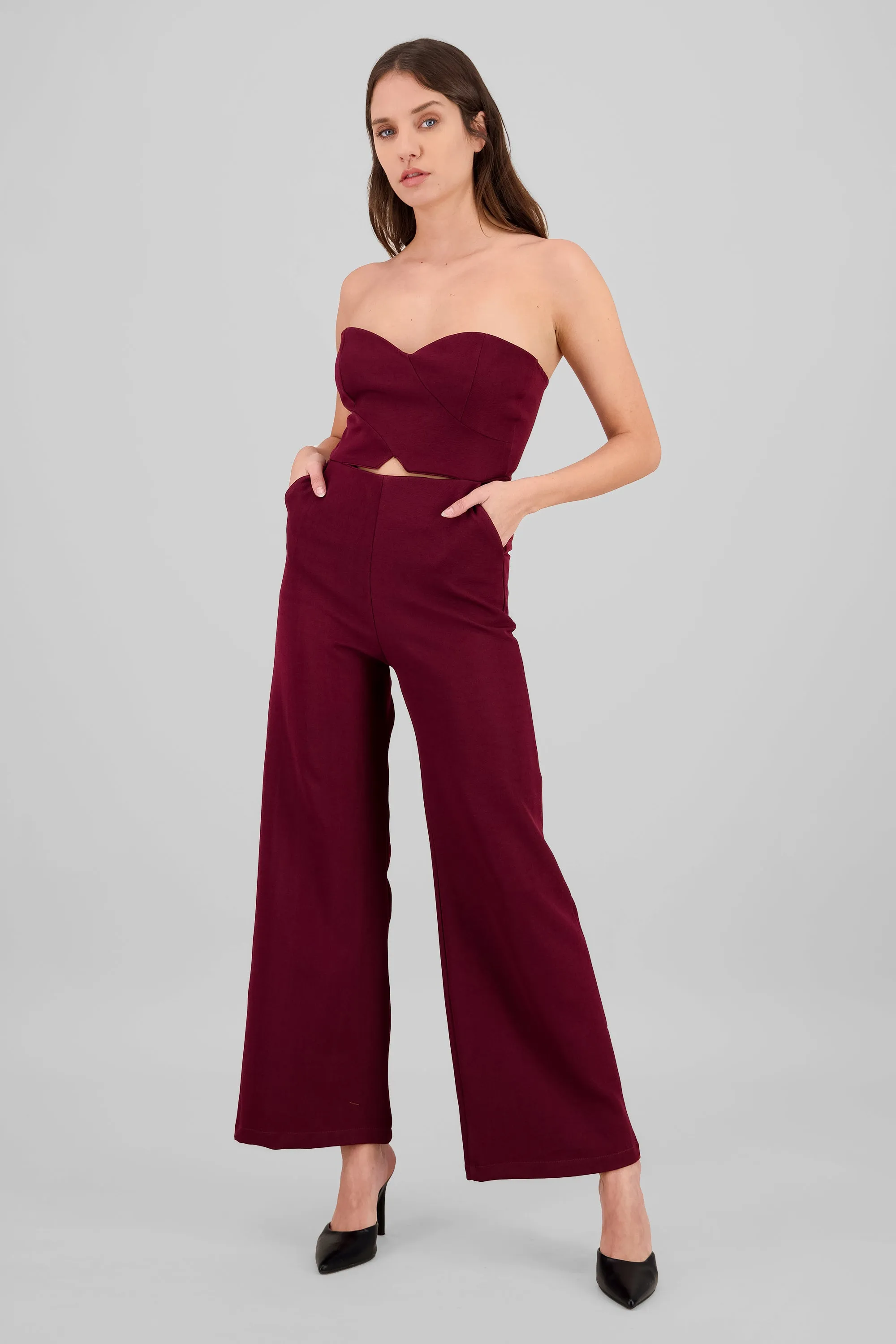 Jumpsuit strapless cierre espalda sold by Shasa