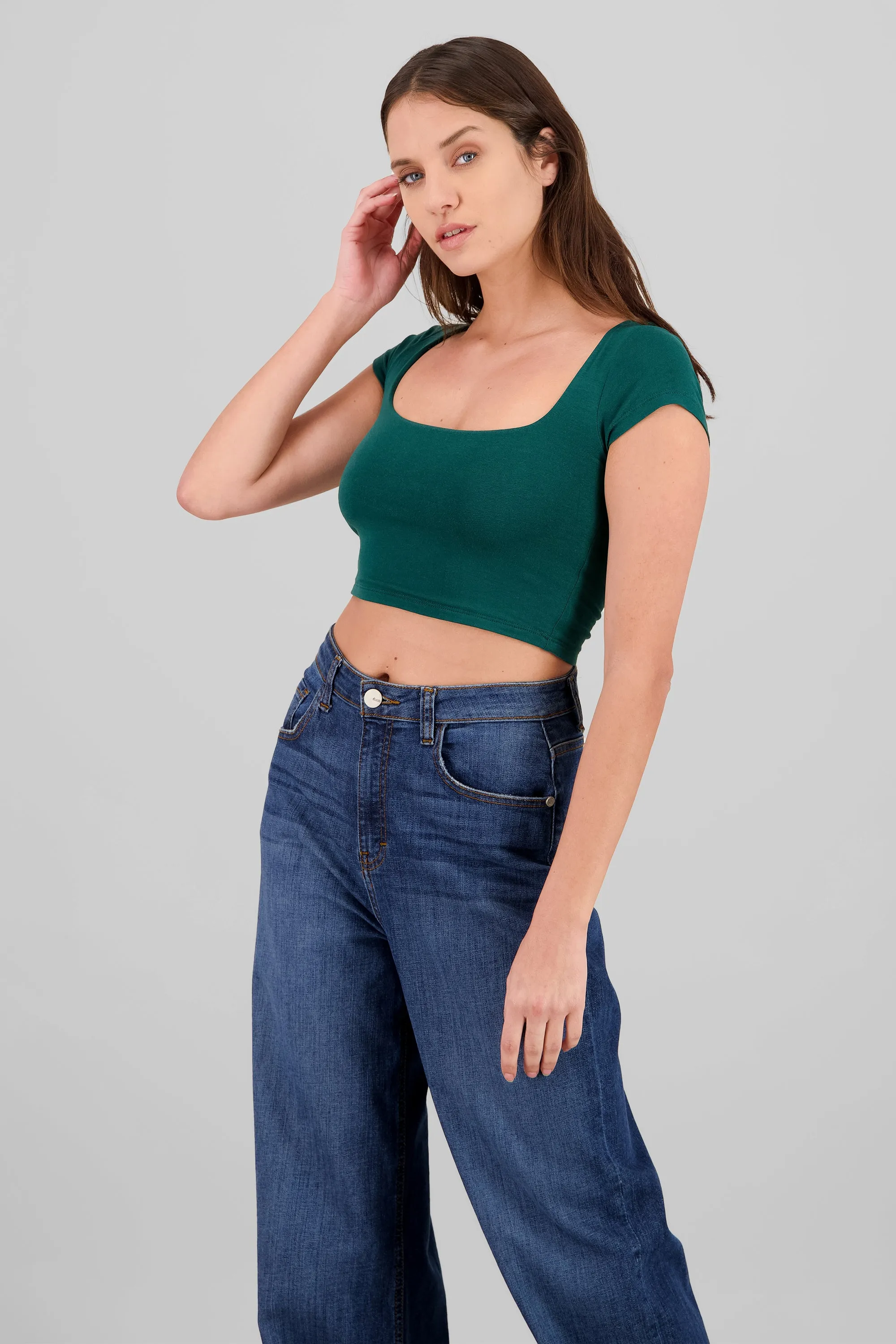 Top escote cuadrado con manga corta sold by Shasa product image thumbnail 2