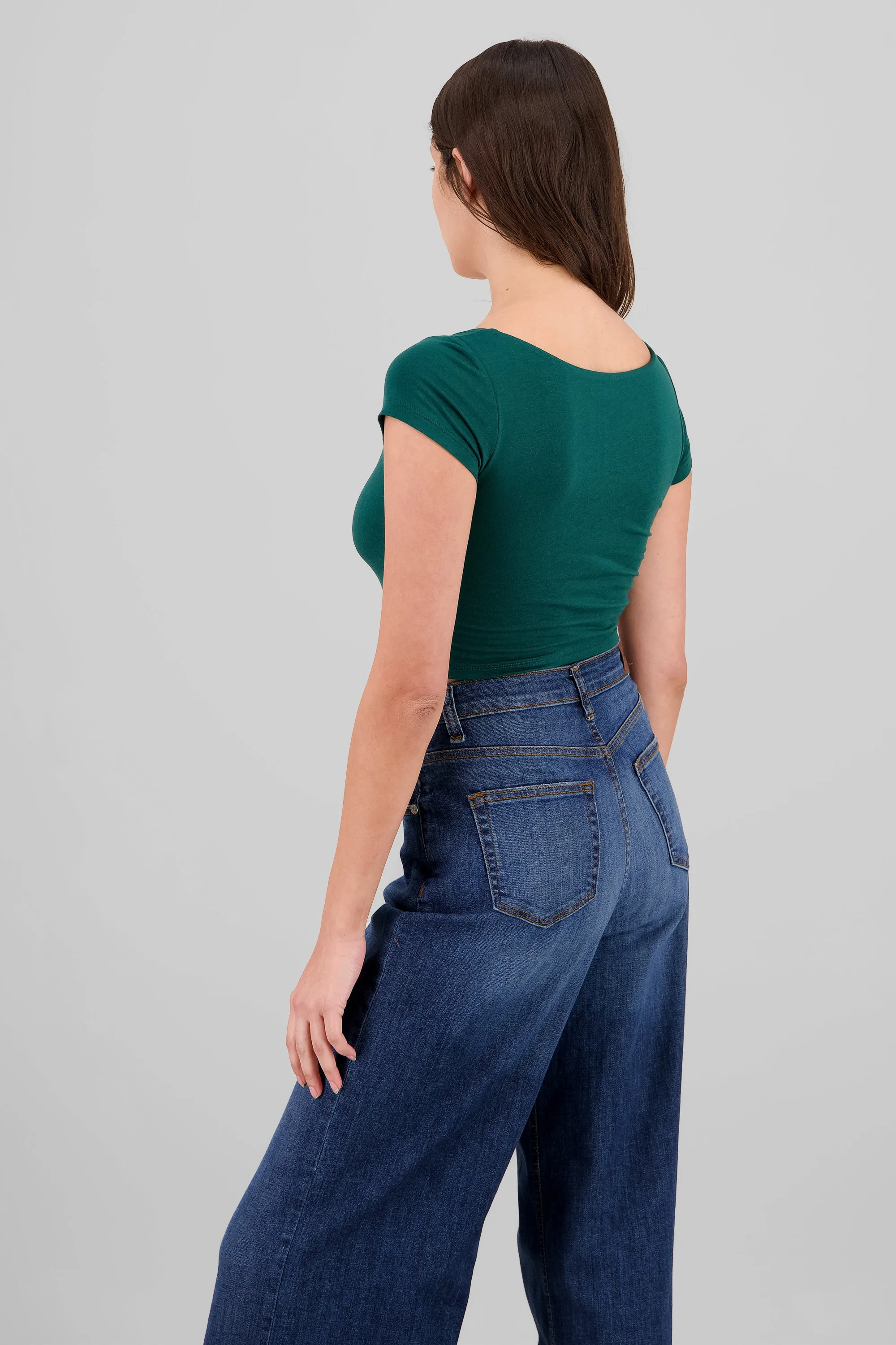 Top escote cuadrado con manga corta sold by Shasa product image thumbnail 4