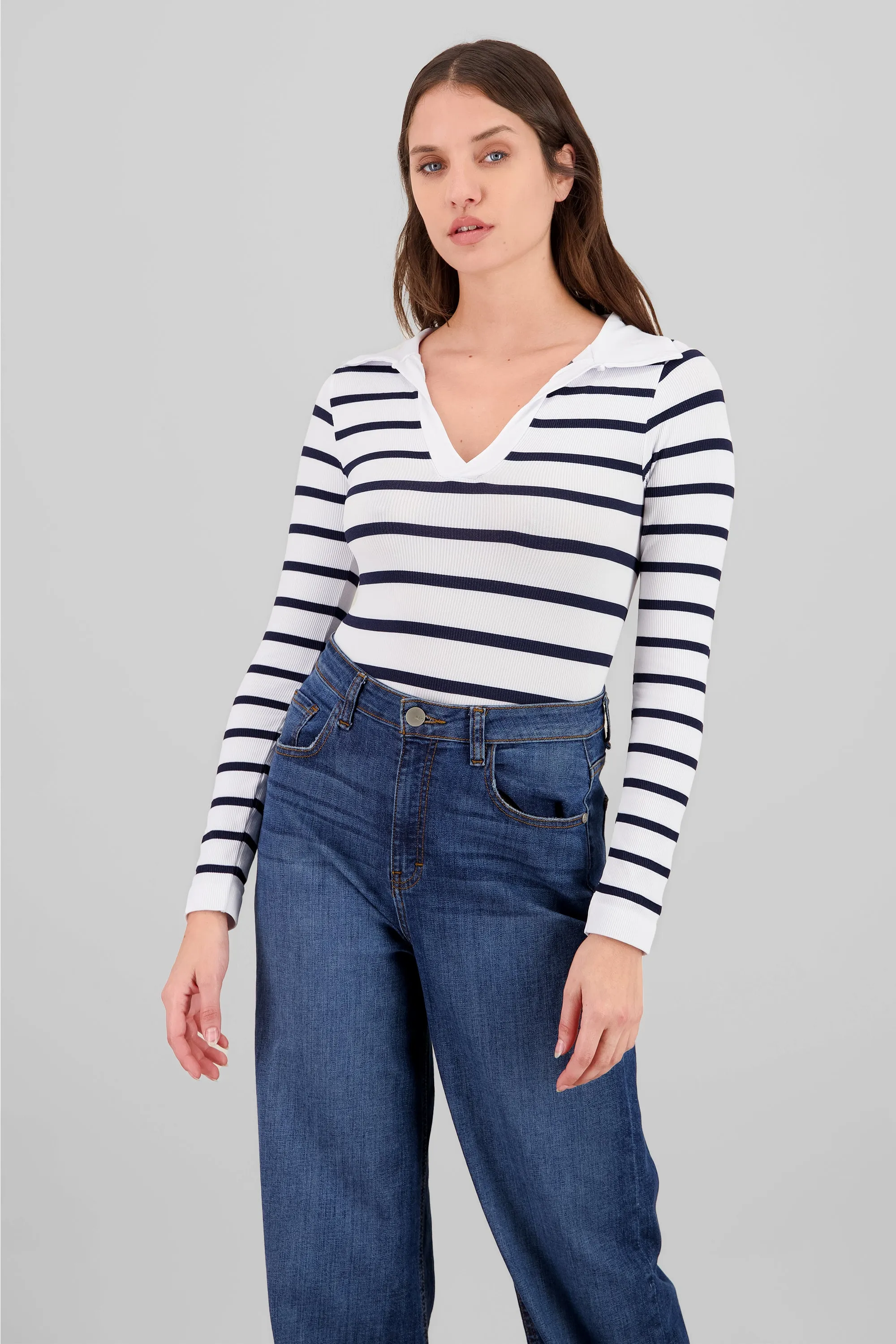 Bosyduit manga larga cuello tipo polo seamless sold by Shasa