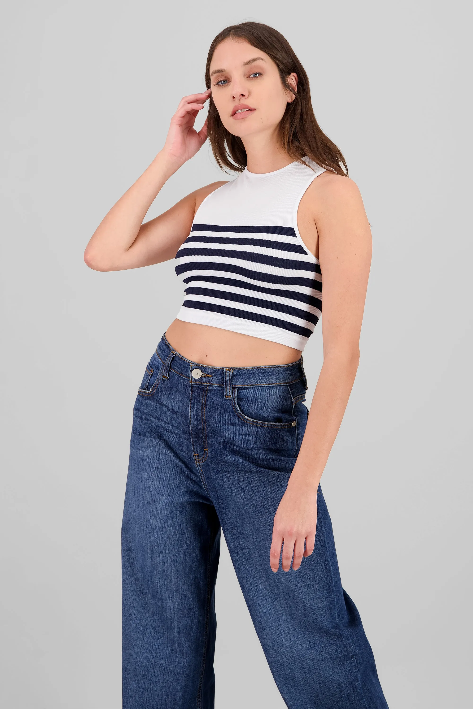 Top sin manga cuello redondo rayas seamless sold by Shasa