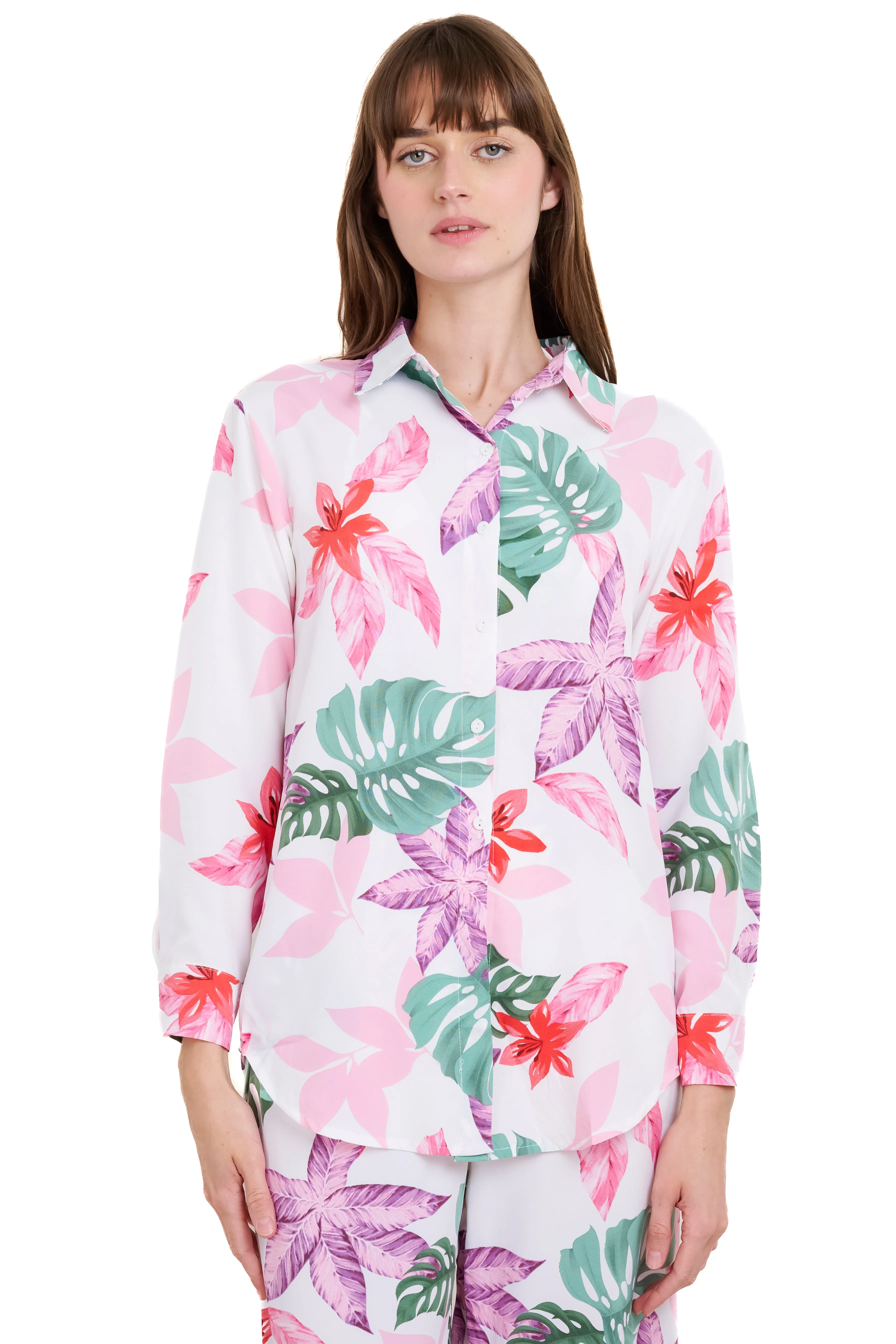 Camisa manga larga botones estampado flores sold by Shasa