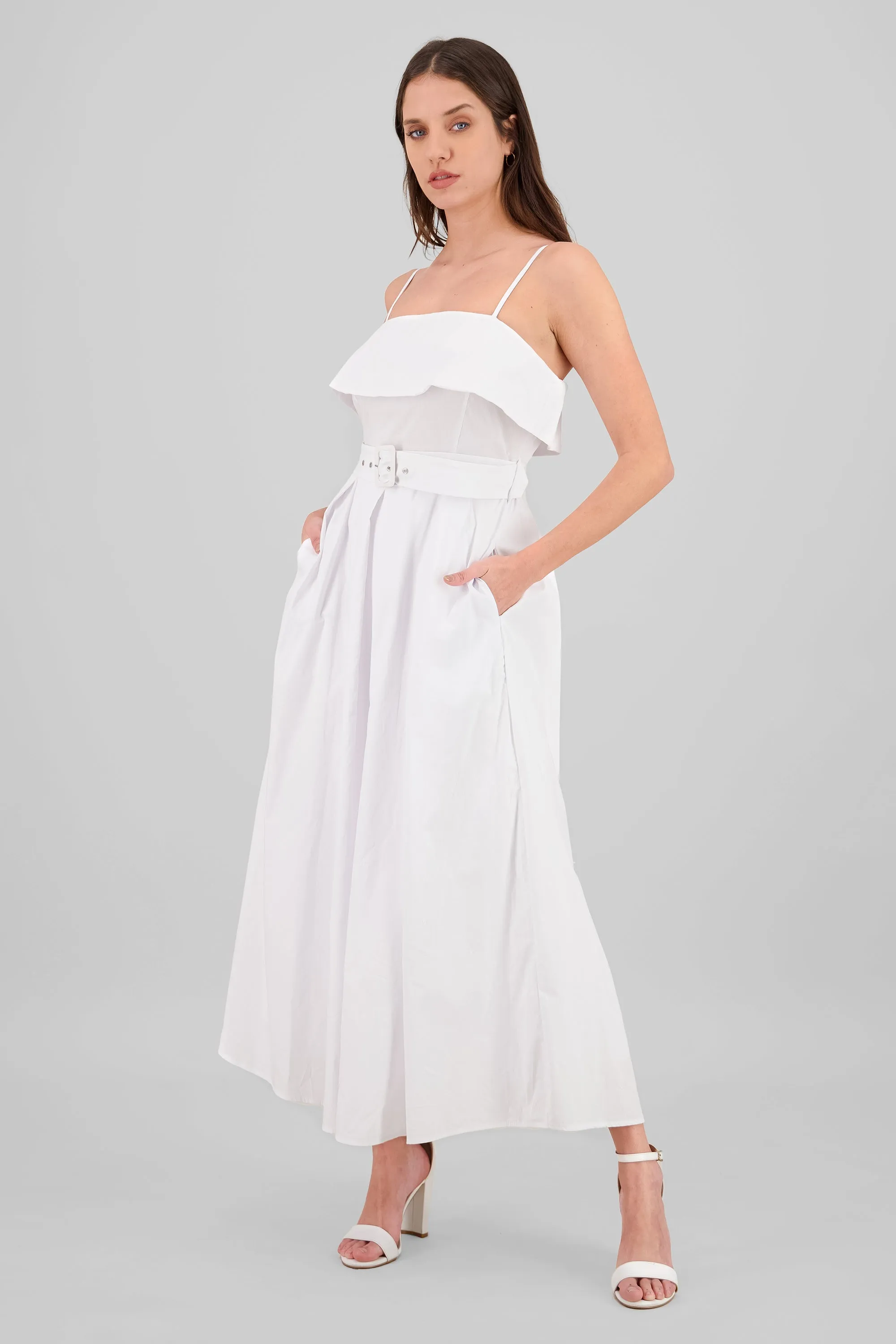 Jumpsuit Detalle Cinturón sold by Shasa