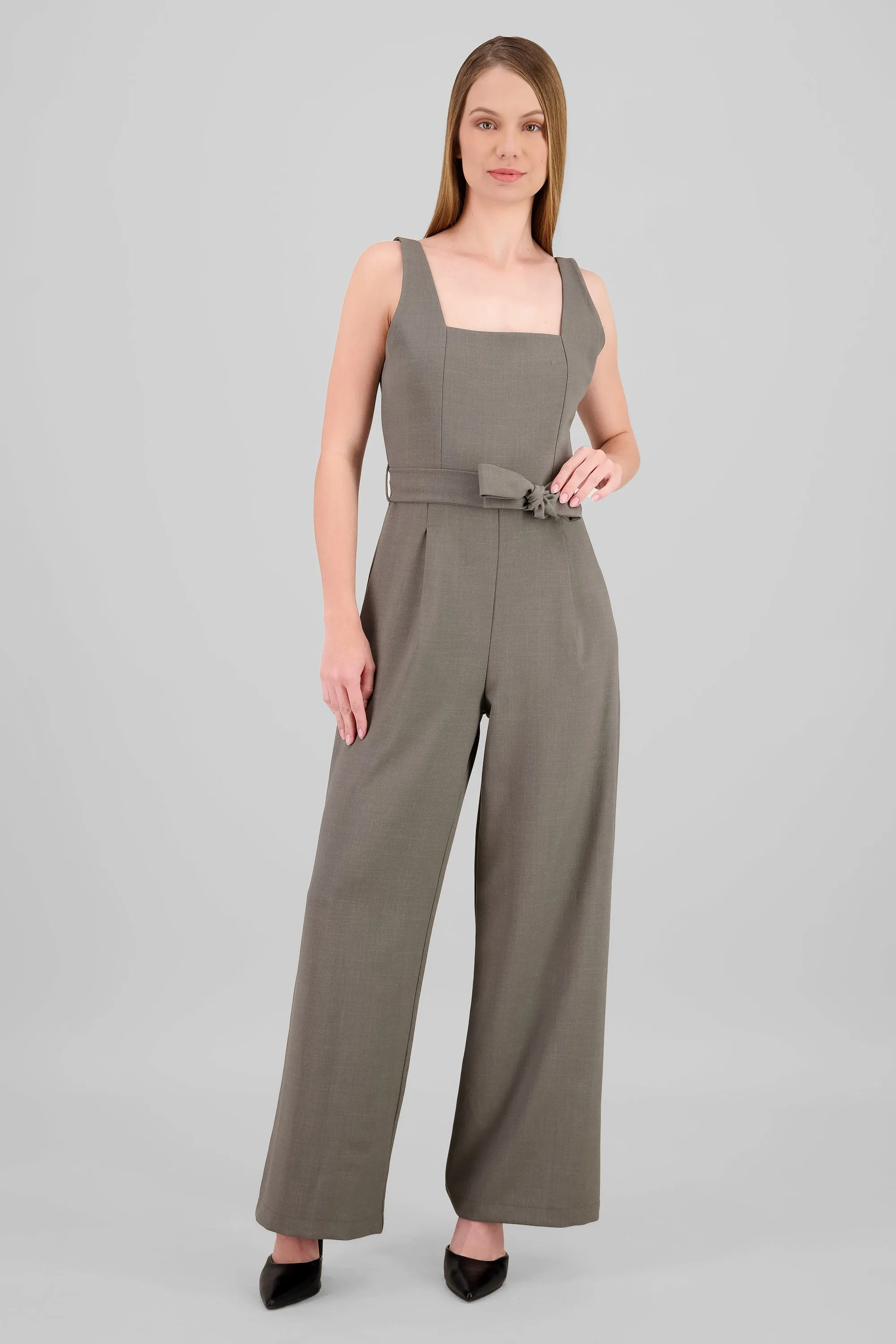 Jumpsuit tirantes detalle cinturon sold by Shasa