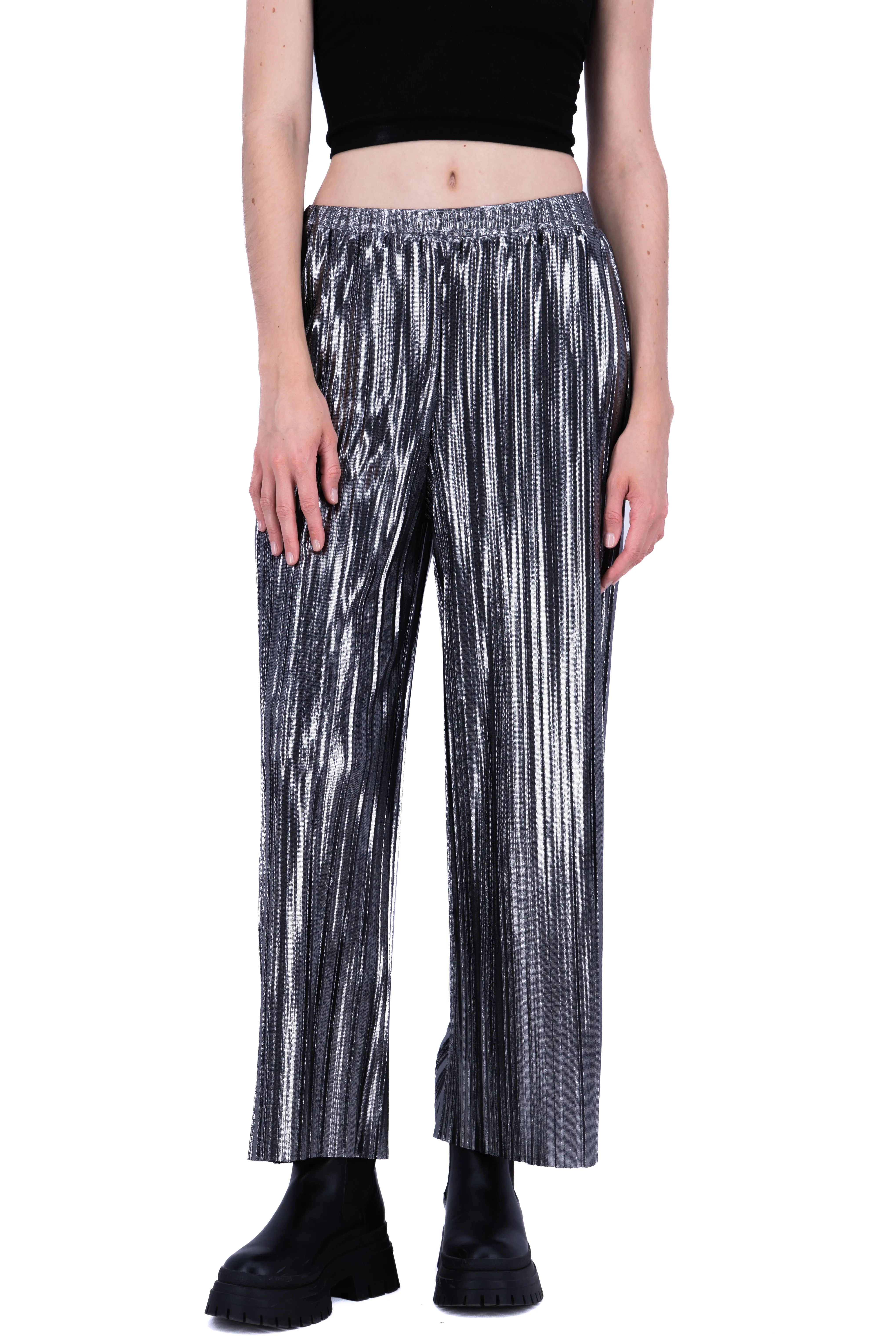 Pantalon fluido detalle plisado sold by Shasa