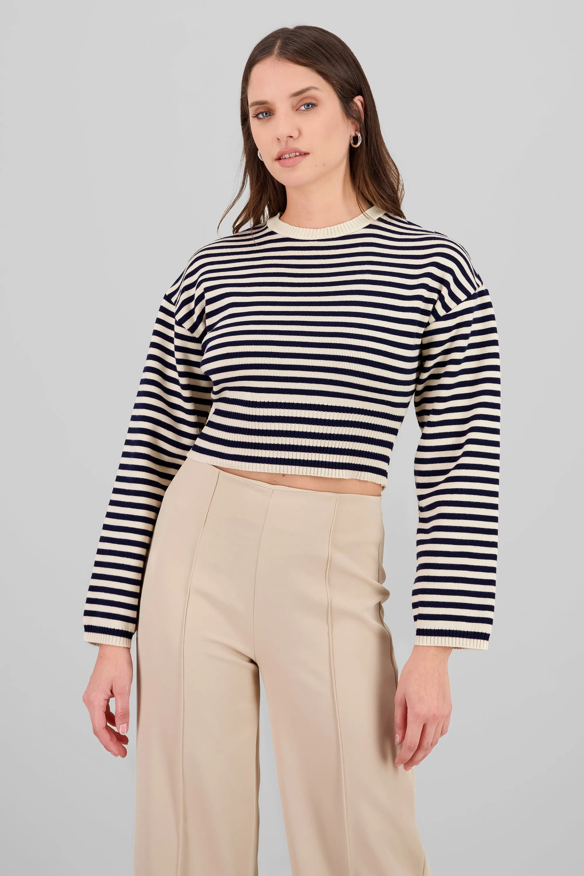 Sueter ligero rayas sold by Shasa