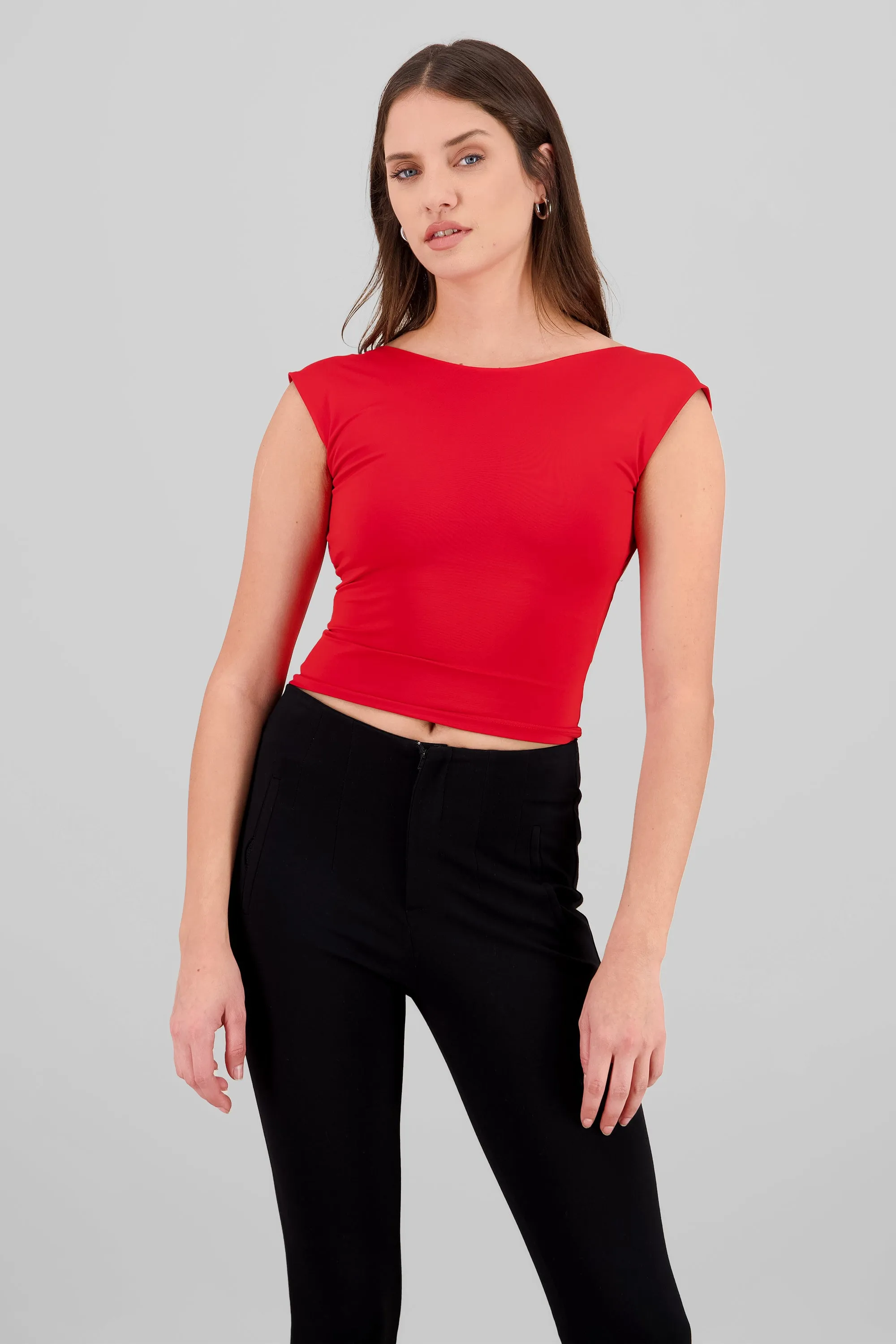 Top manga corta escote espalda sold by Shasa