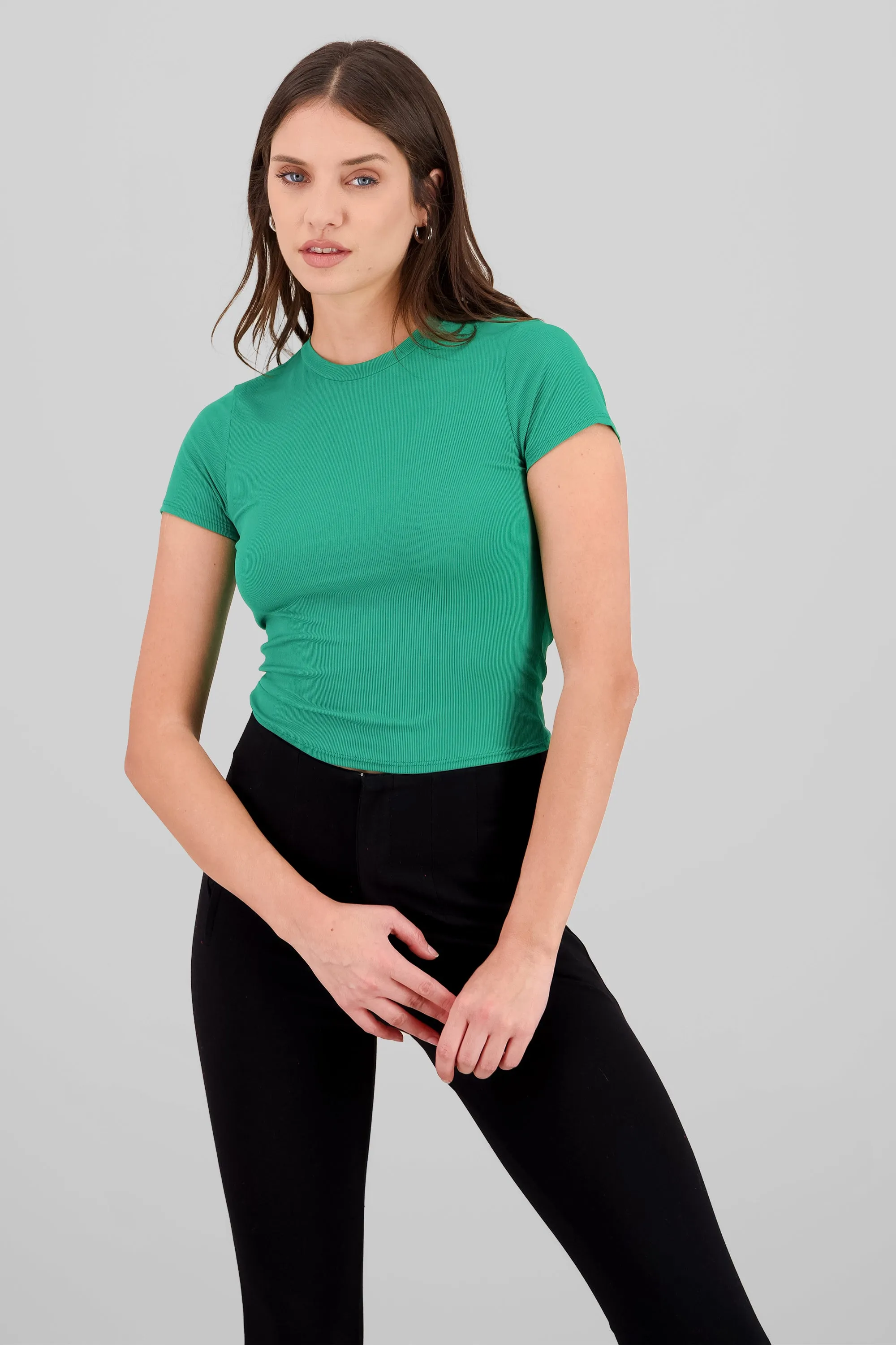 Top corto manga corta cuello redondo sold by Shasa product image thumbnail 2