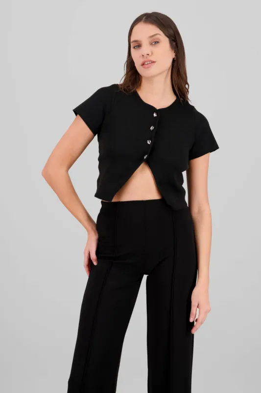 Top tejido corto manga corta con botones sold by Shasa