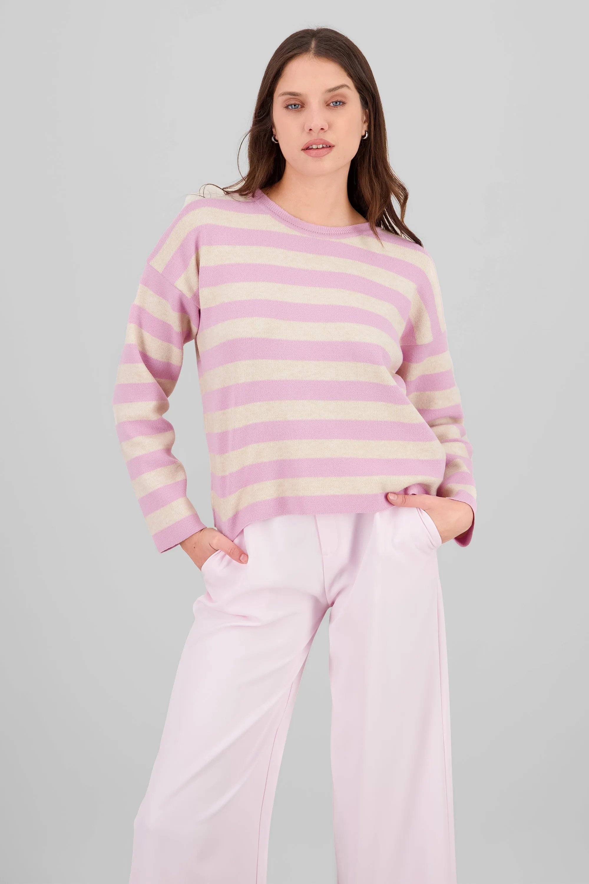 Sueter rayas tacto suave sold by Shasa