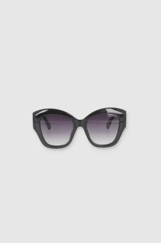 Lentes Redondos Oversized Carey sold by Shasa