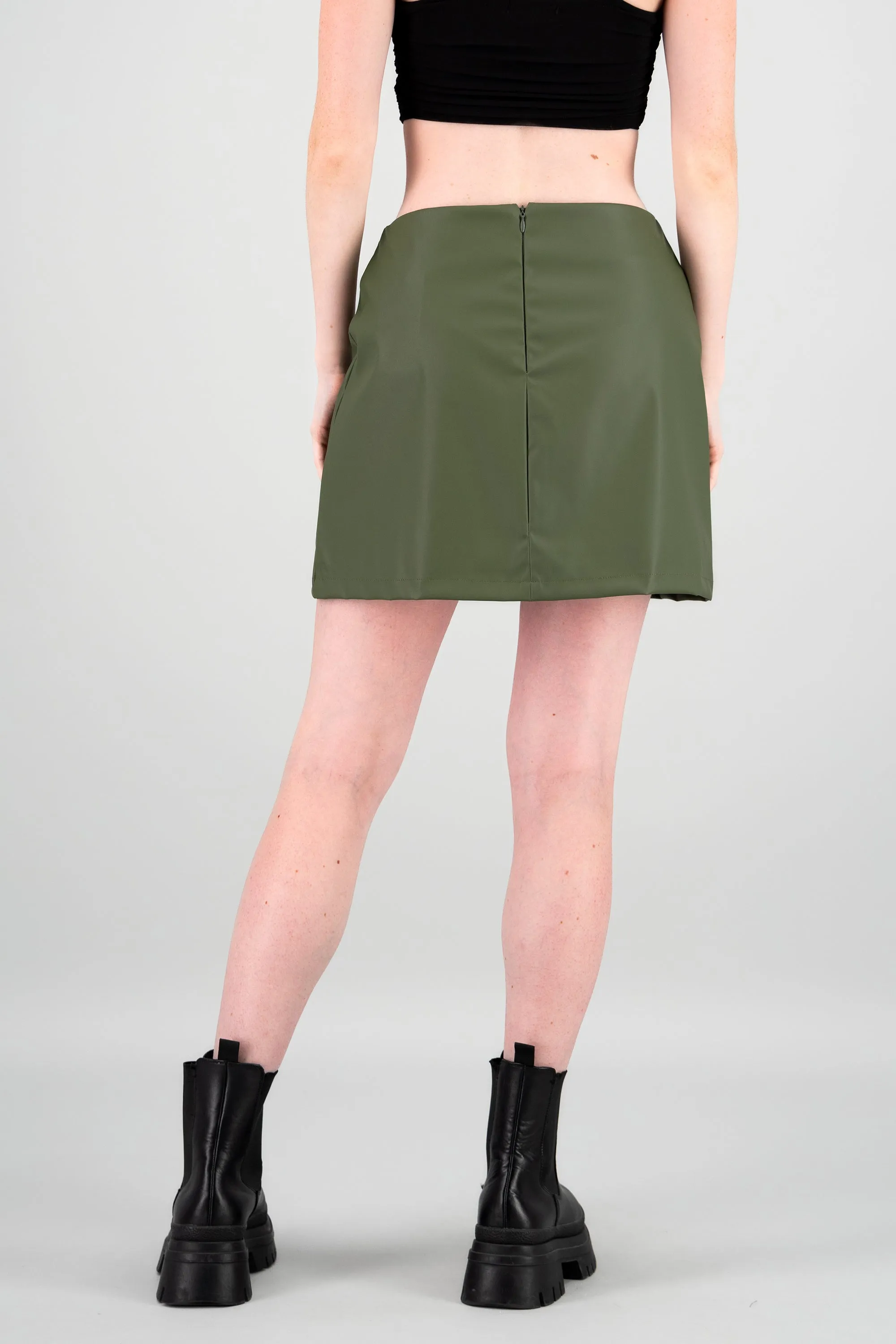 Falda mini vinipiel detalle abertura sold by Shasa product image thumbnail 4