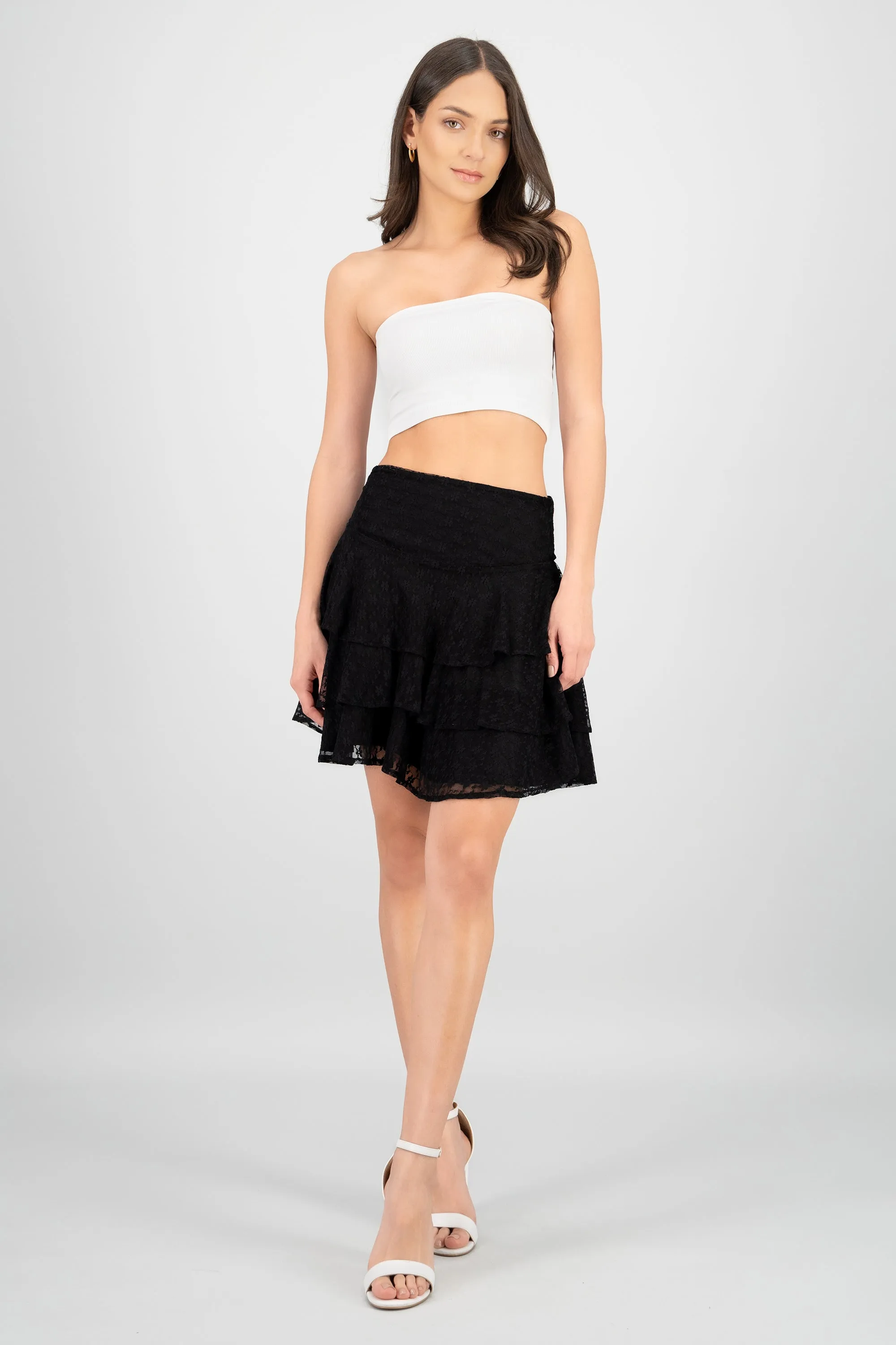 Falda mini doble olan encaje sold by Shasa