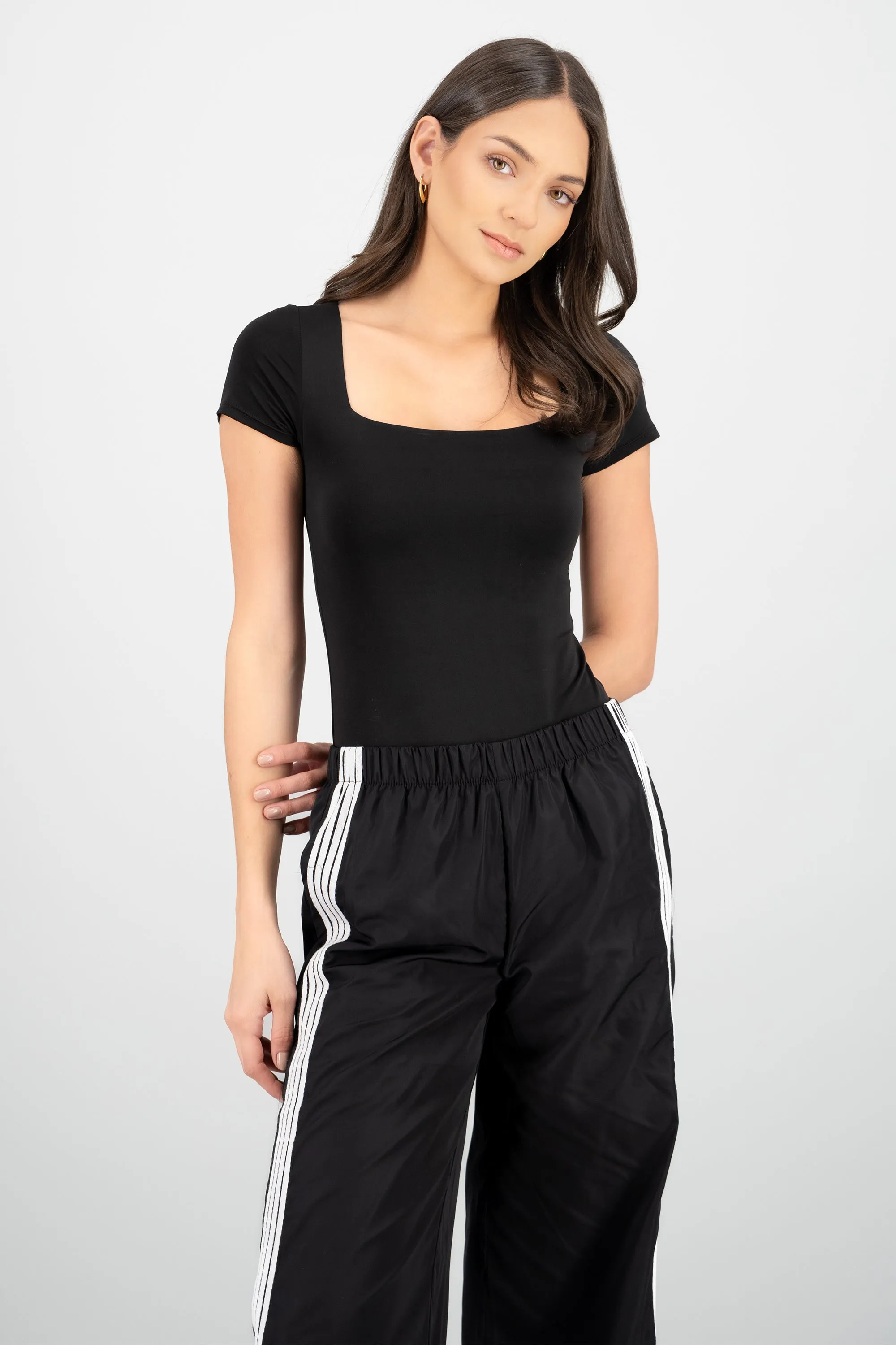 Body manga corta escote cuadrado sold by Shasa product image thumbnail 2