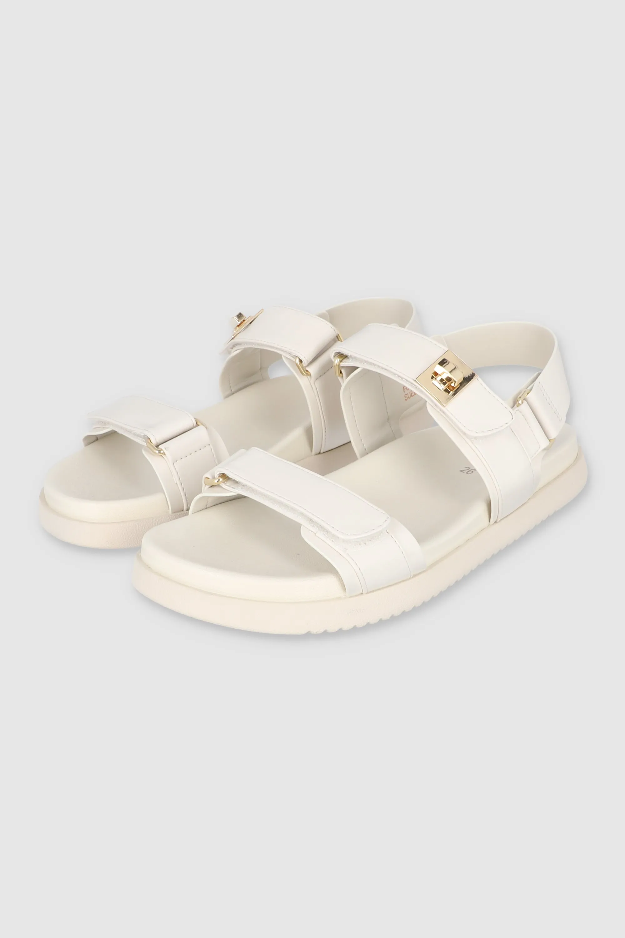 Sandalia dos tiras slingback detalle broche sold by Shasa