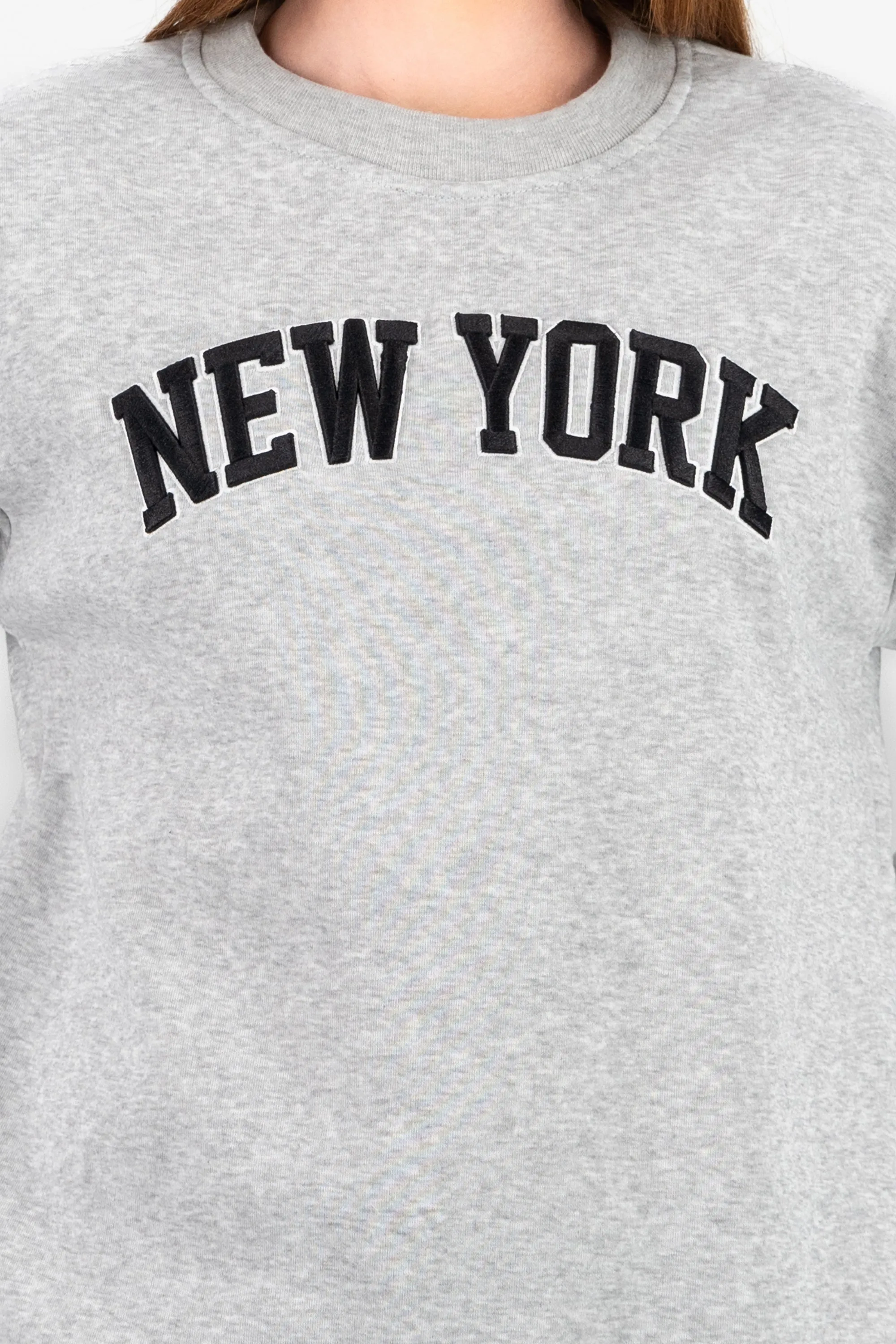 Sudadera oversize bordado NY sold by Shasa product image thumbnail 5