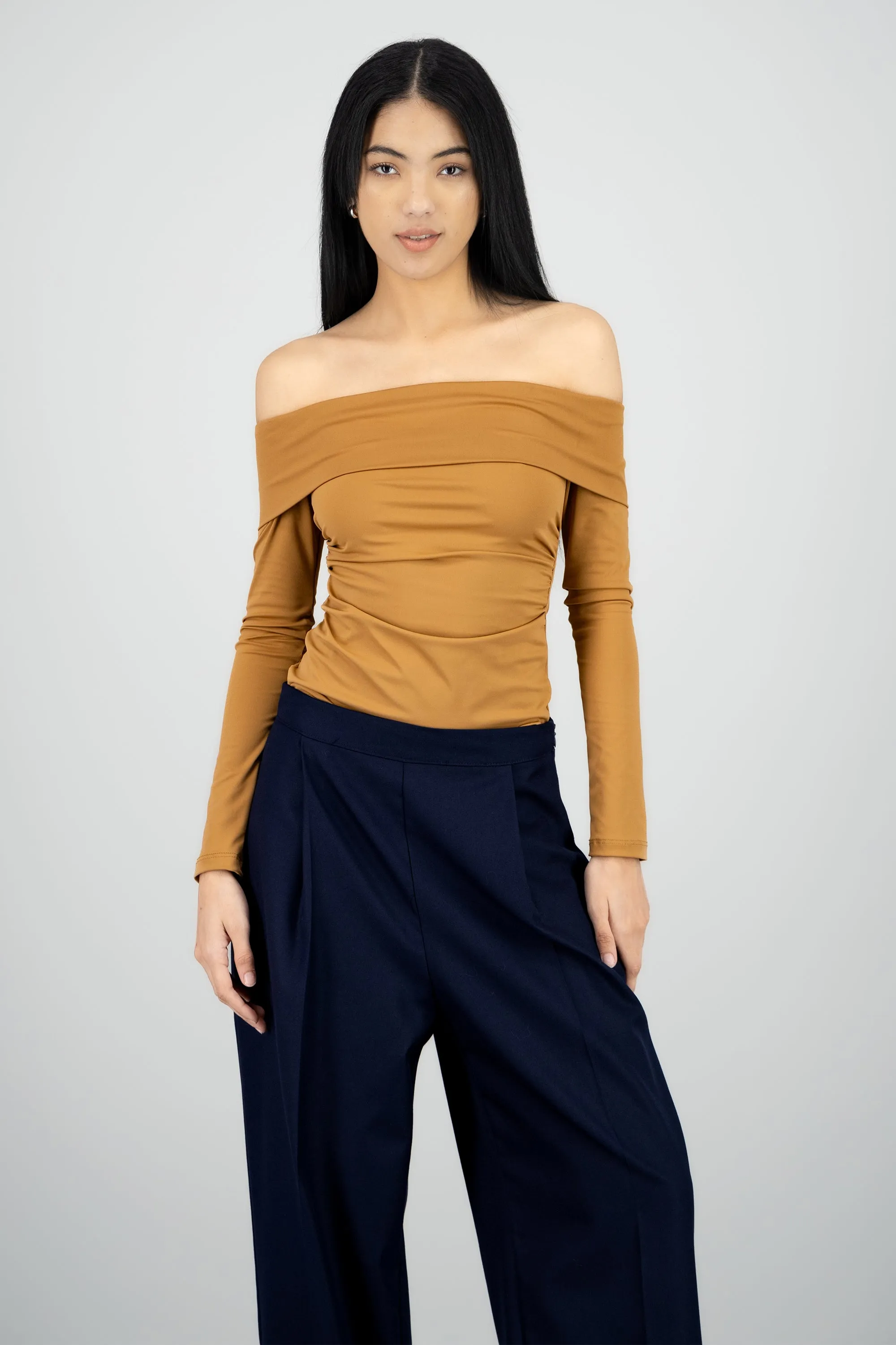 Top manga larga con dobles escote Hypsters sold by Shasa