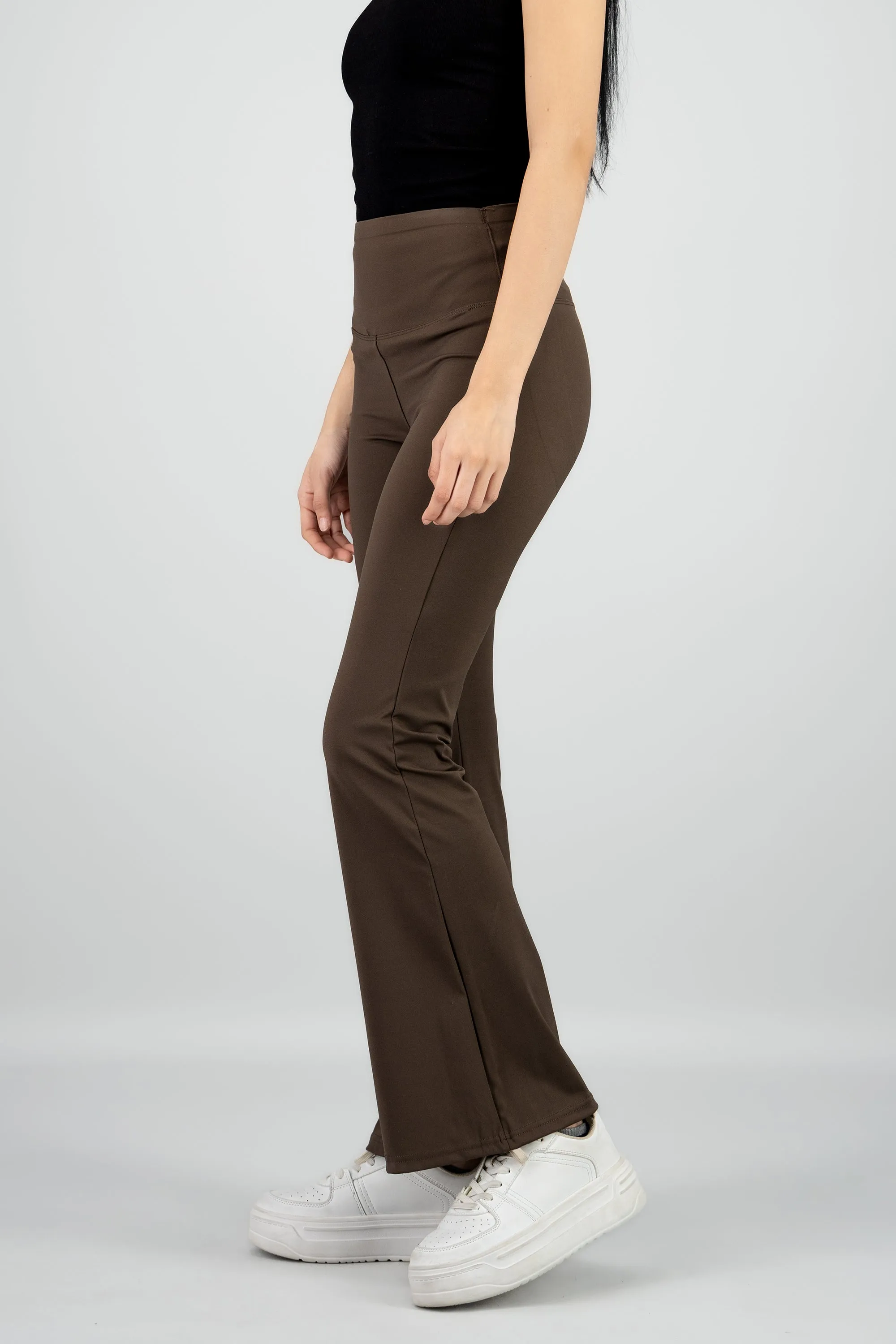 Pantalones suaves flare lisos sold by Shasa product image thumbnail 3