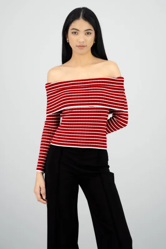 Top manga larga off shoulder textura sold by Shasa