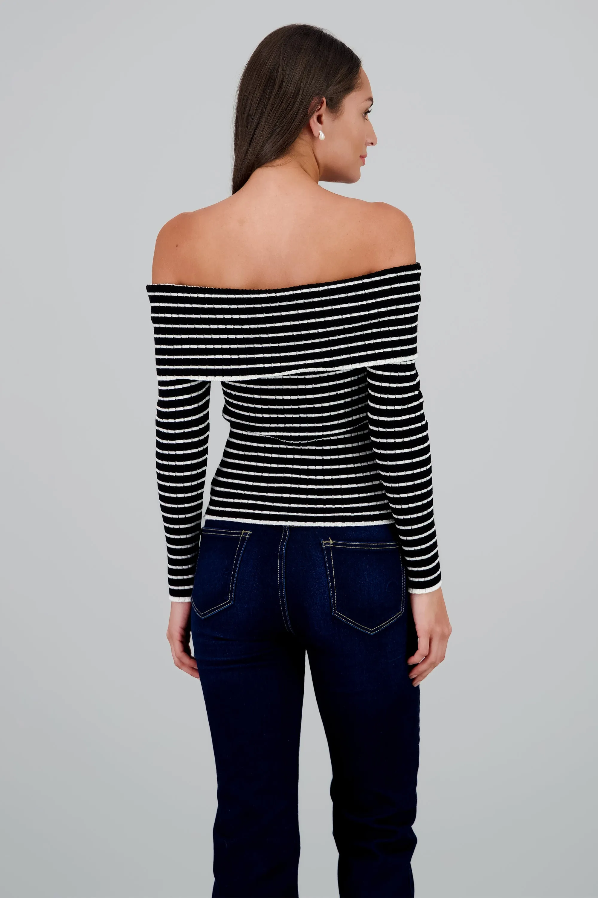 Top manga larga off shoulder textura sold by Shasa product image thumbnail 4