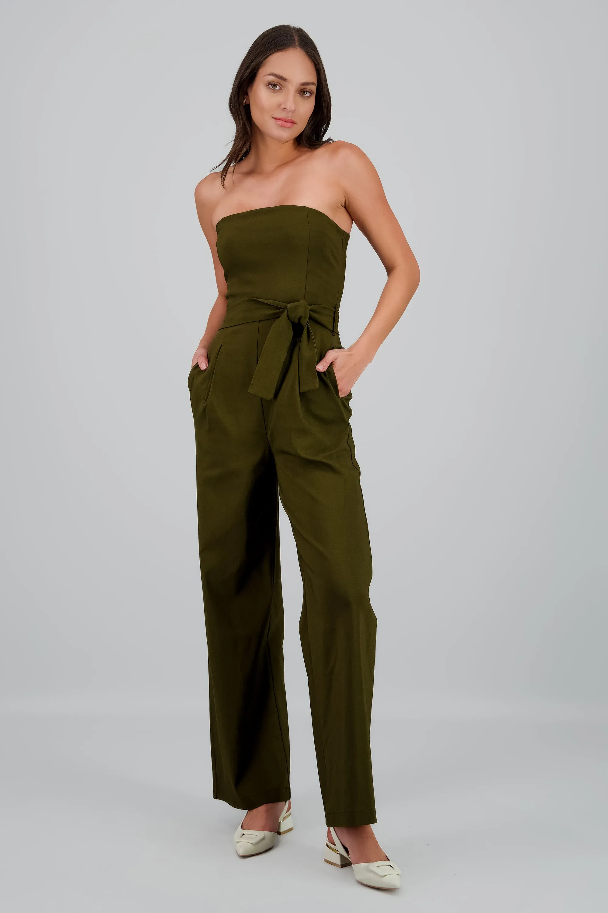 Jumpsuit strapless detalle cinturon sold by Shasa