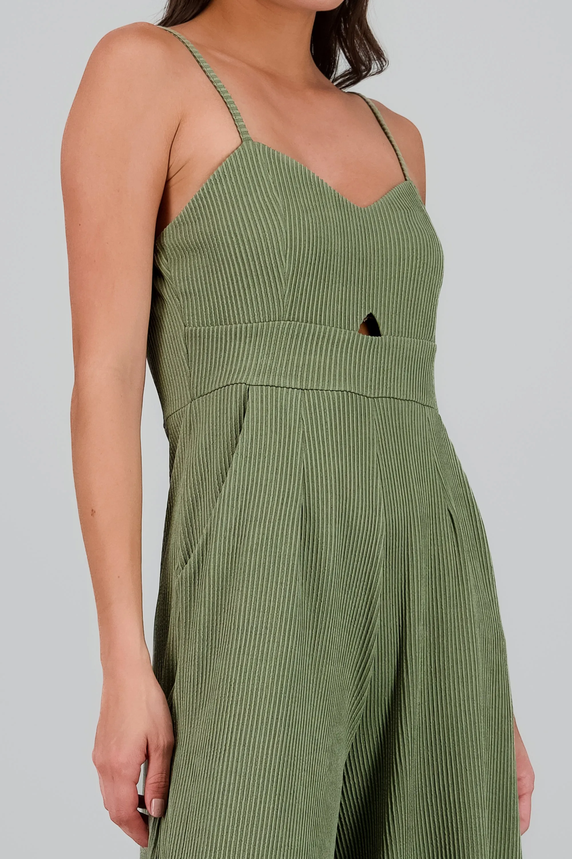 Jumpuit tirantes detalle textura sold by Shasa product image thumbnail 5