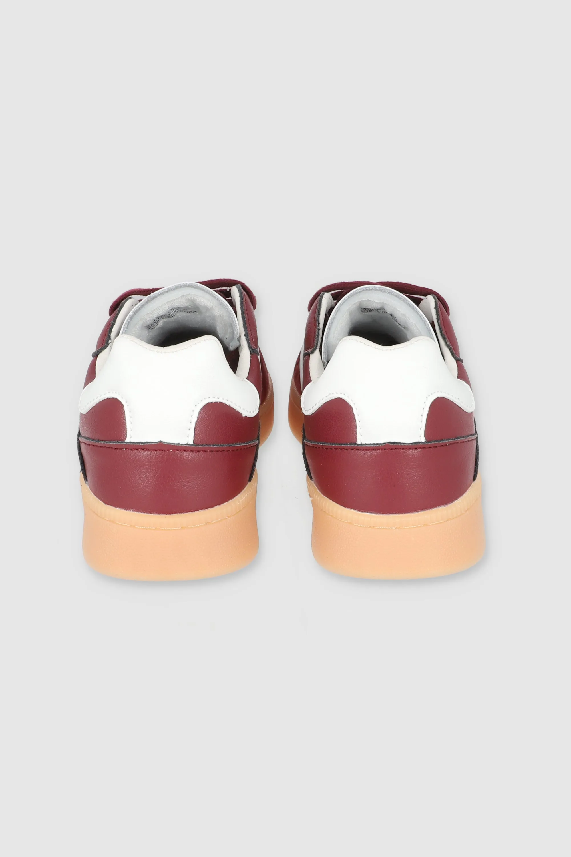 Tenis retro ondas gamuza sold by Shasa product image thumbnail 5