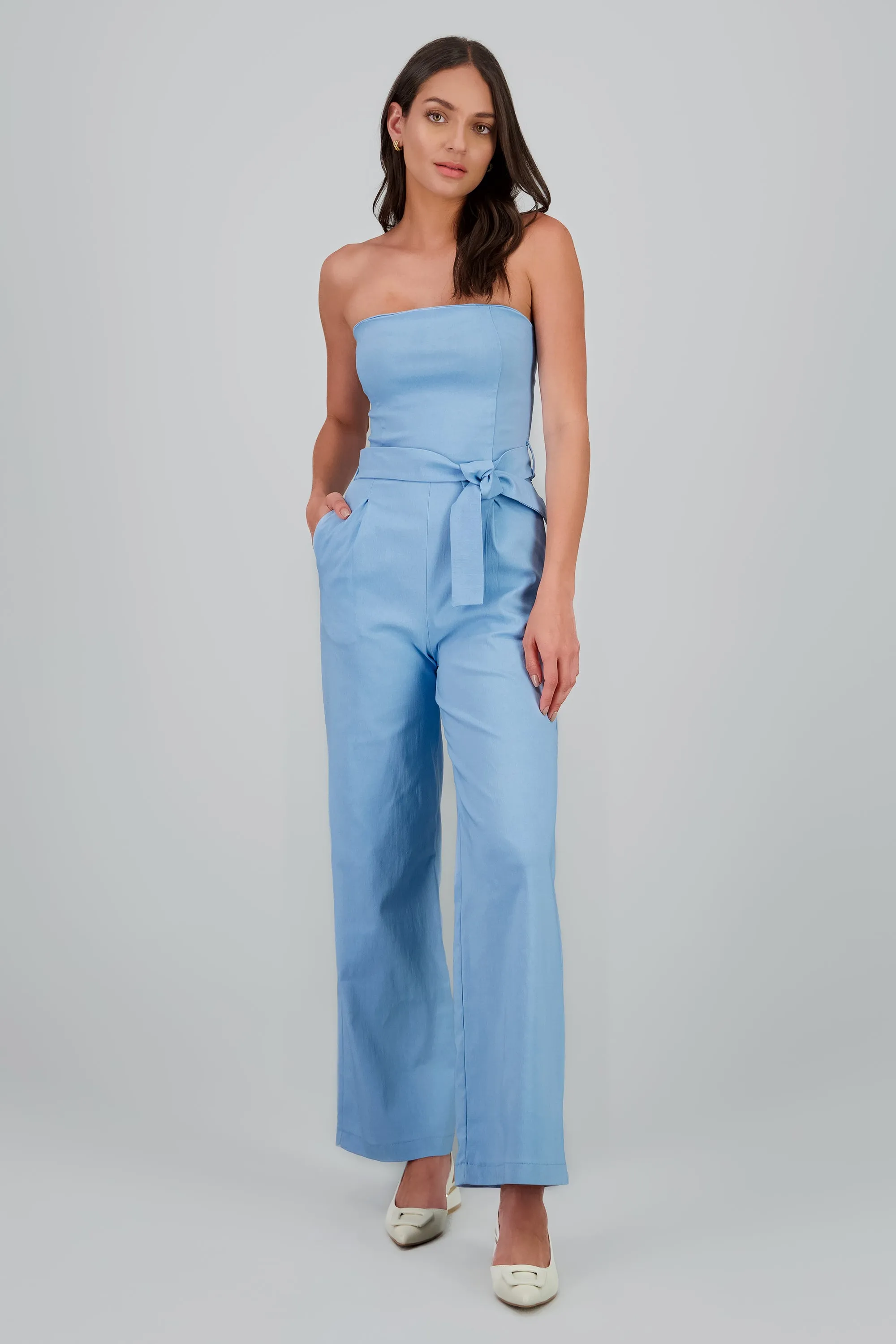 Jumpsuit strapless detalle cinturon sold by Shasa