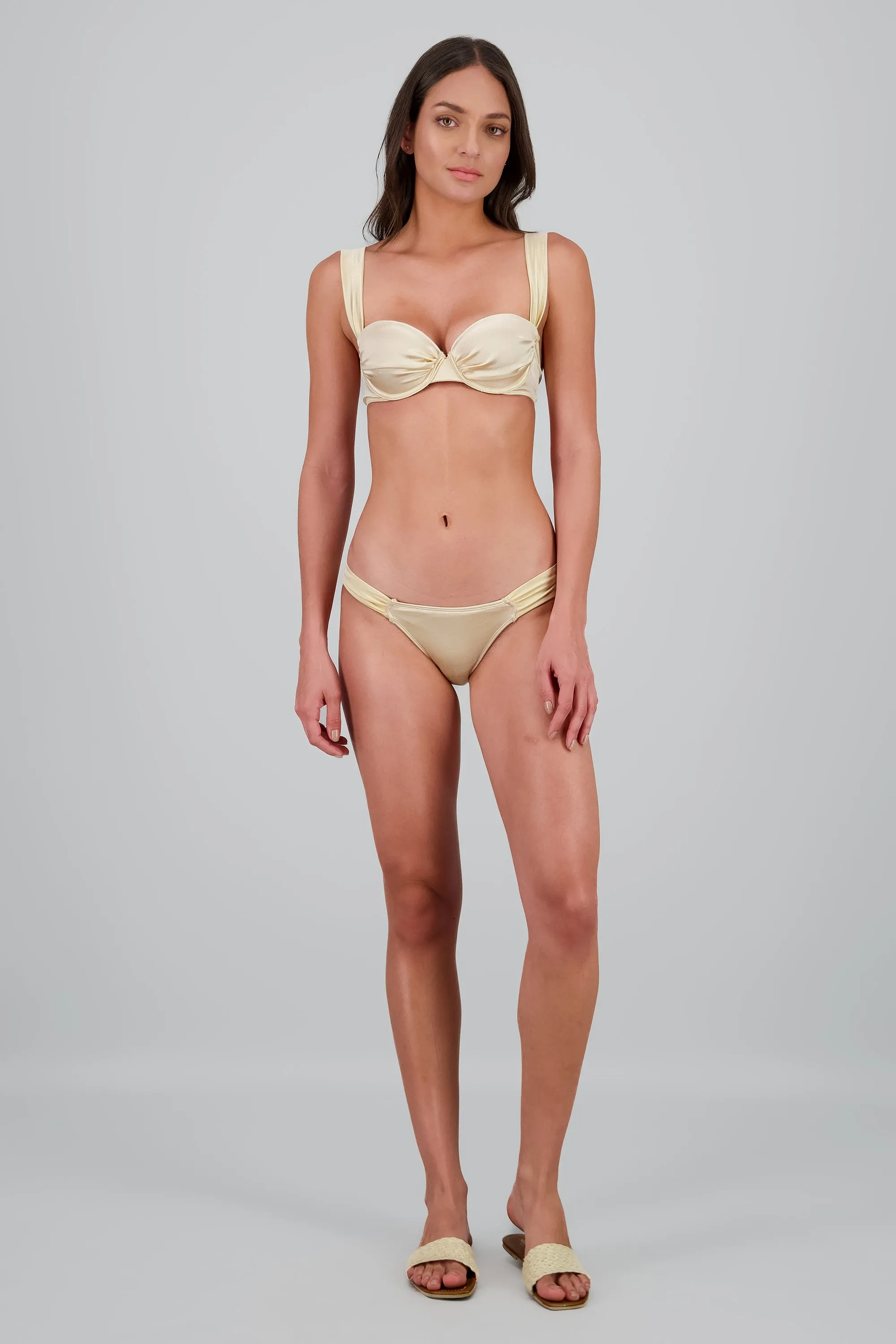 Bikini copas fruncido sold by Shasa