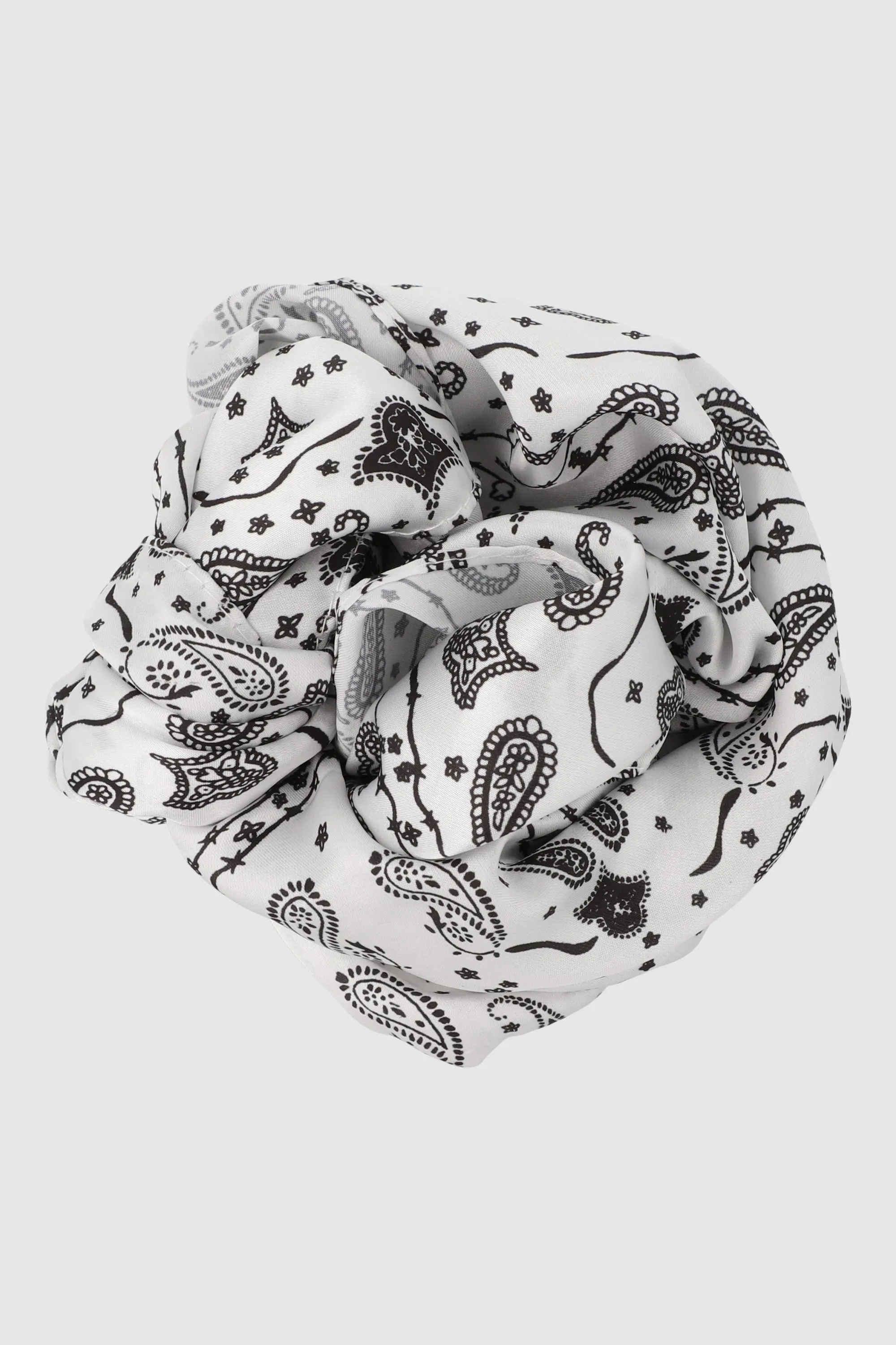 Pañuelo paisleys estrellas sold by Shasa product image thumbnail 2