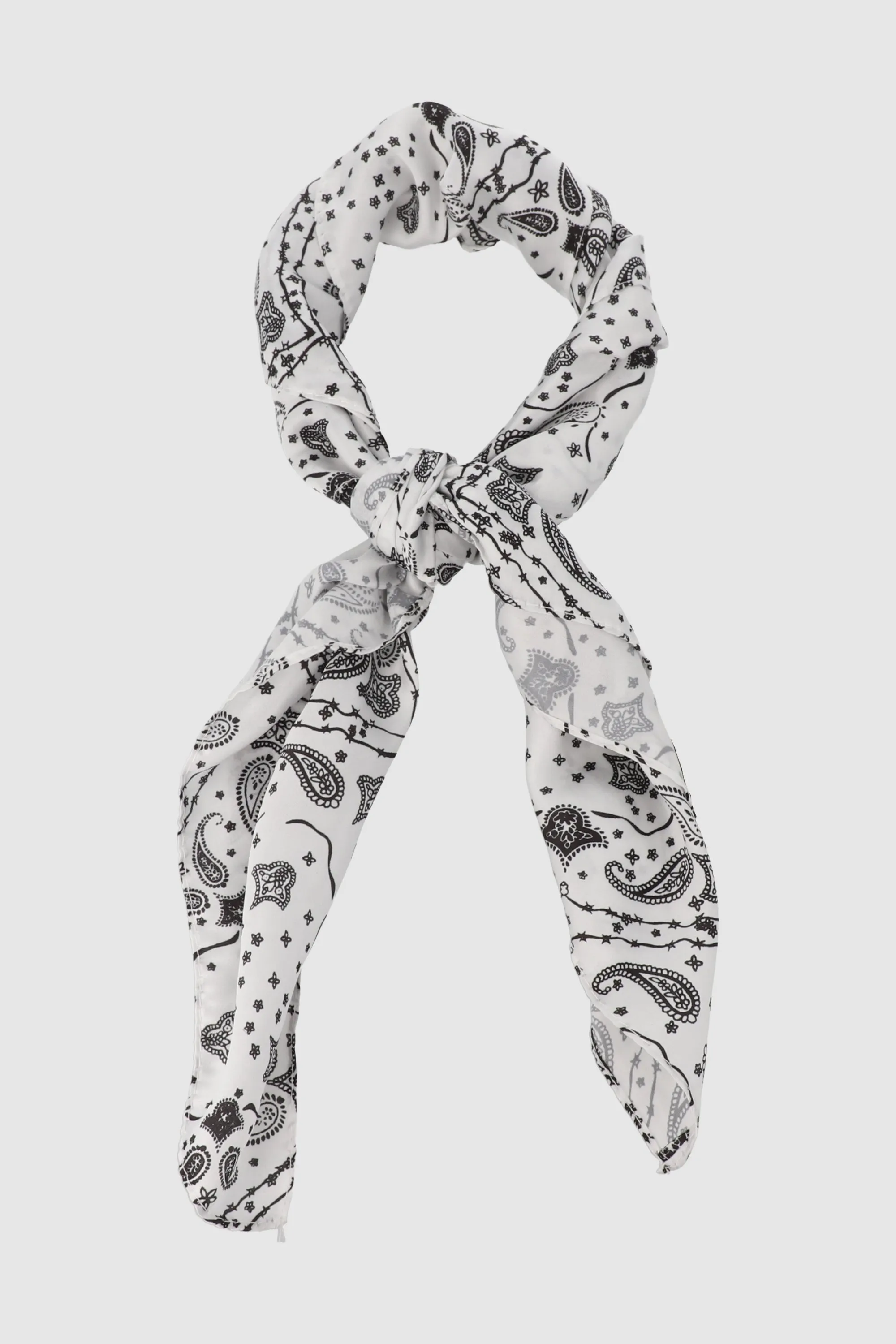 Pañuelo paisleys estrellas sold by Shasa