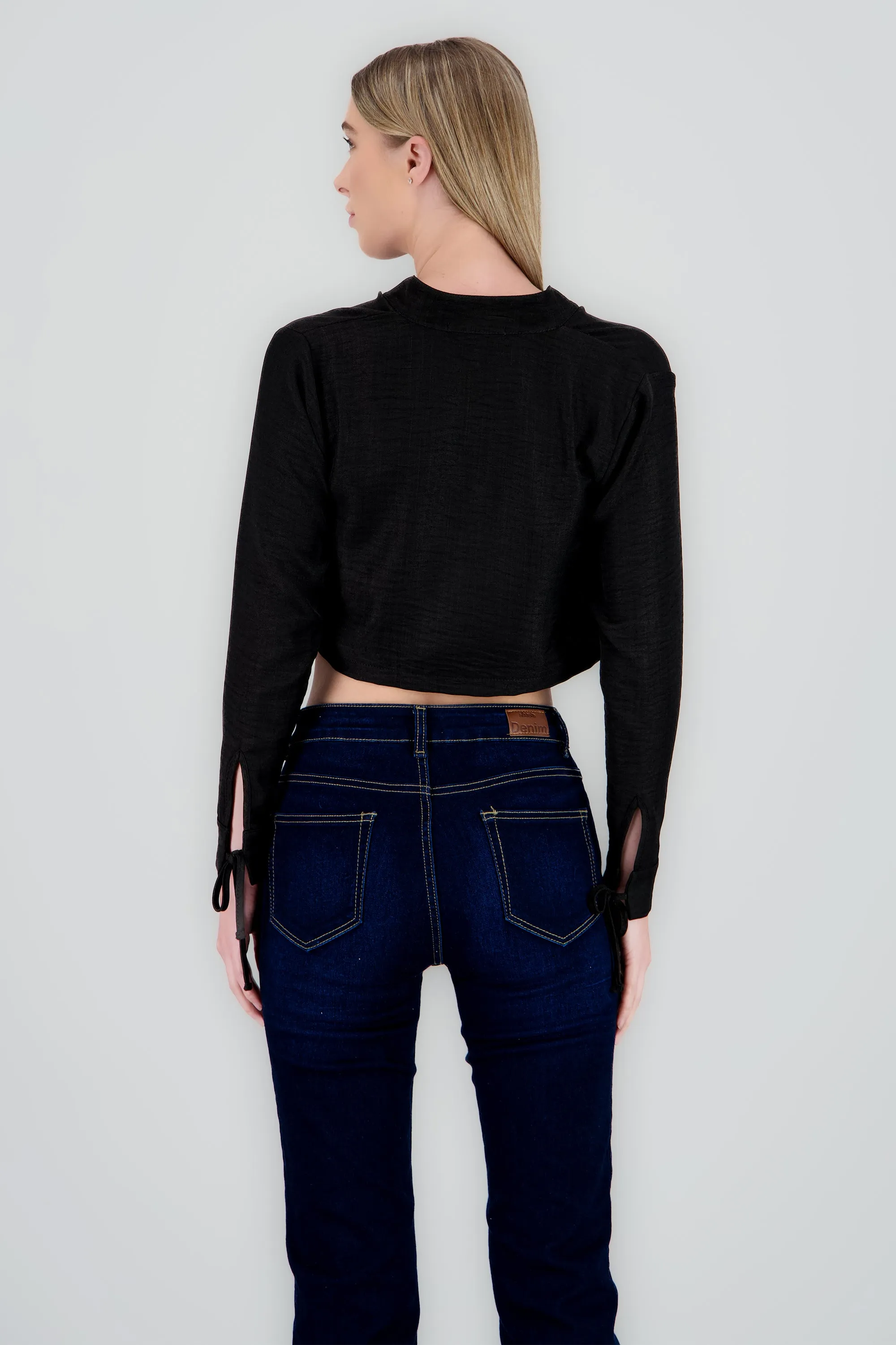 Camisa crop detalle liston sold by Shasa product image thumbnail 4