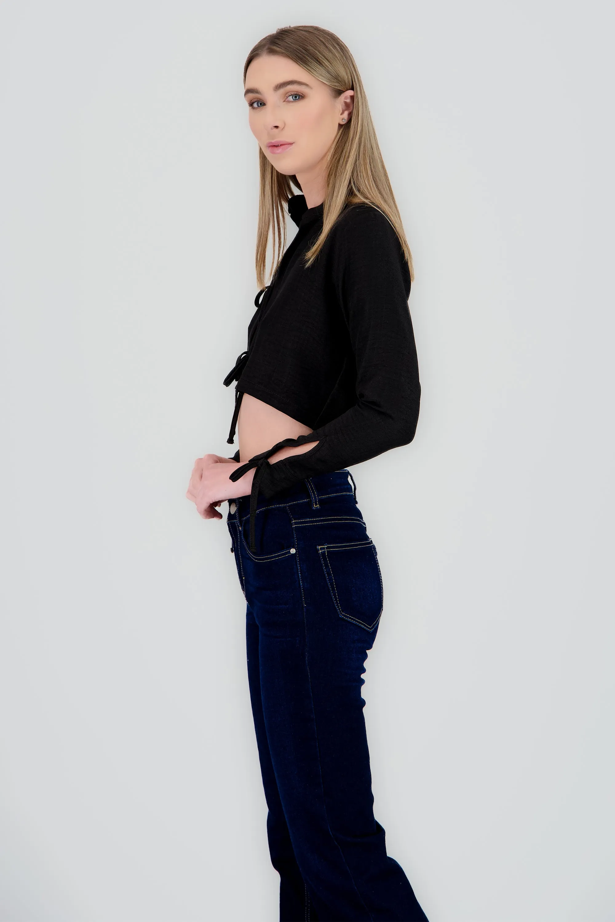 Camisa crop detalle liston sold by Shasa product image thumbnail 3